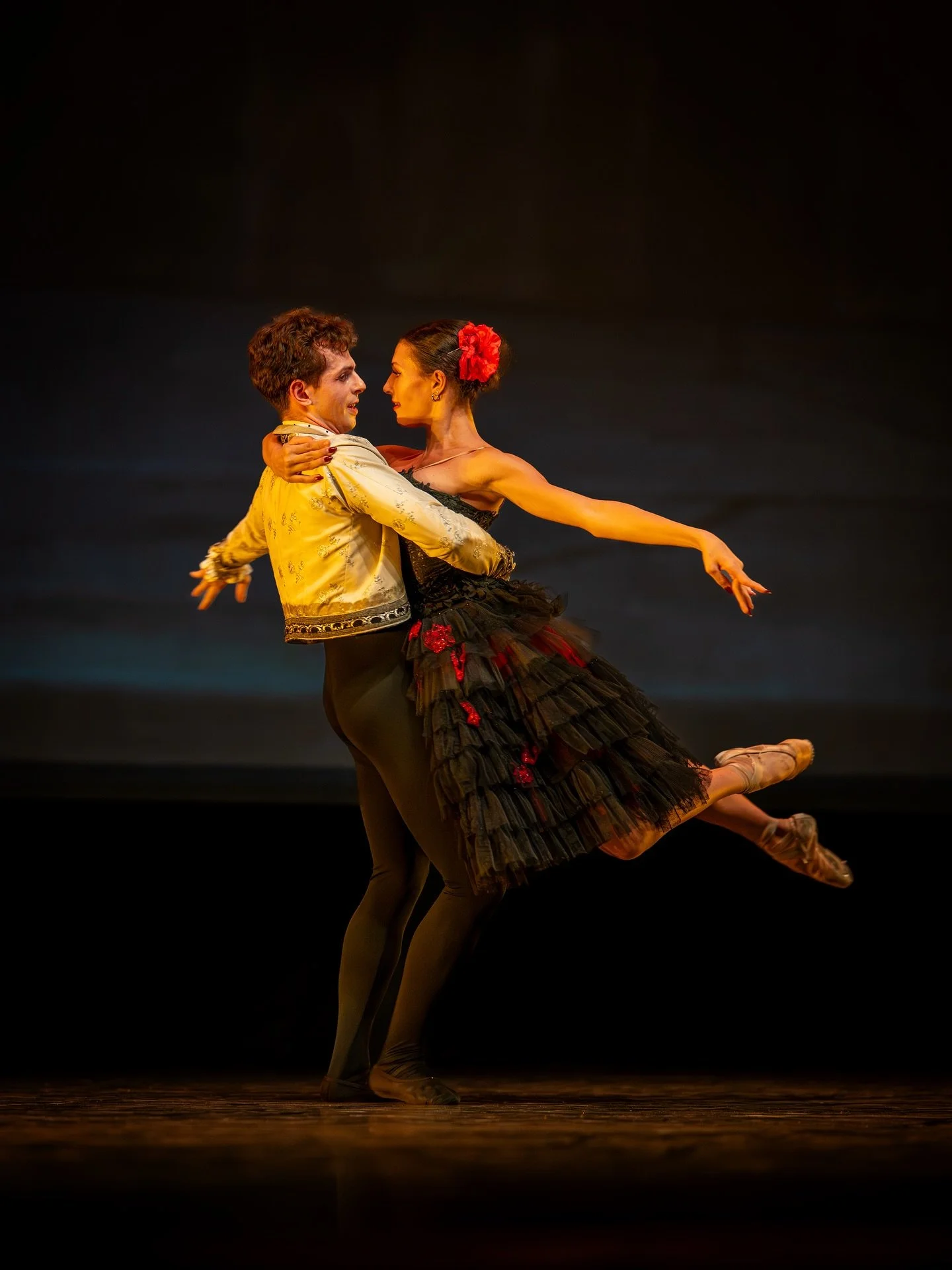 Balet - CARMEN 🩰💃
06.08. Amfiteater Avditorija Portorož
Nikon Z8, Viltrox 135mm f1.8
Nikon Z6II, NIkkor 50mm f1.8, Nikkor 85mm f1.8
Glasba: Georges Bizet.
Koreografija: @rodetomaz_2603
Scena in luč: @sandi._.walker
Baletna mojstra: Anton Bogov