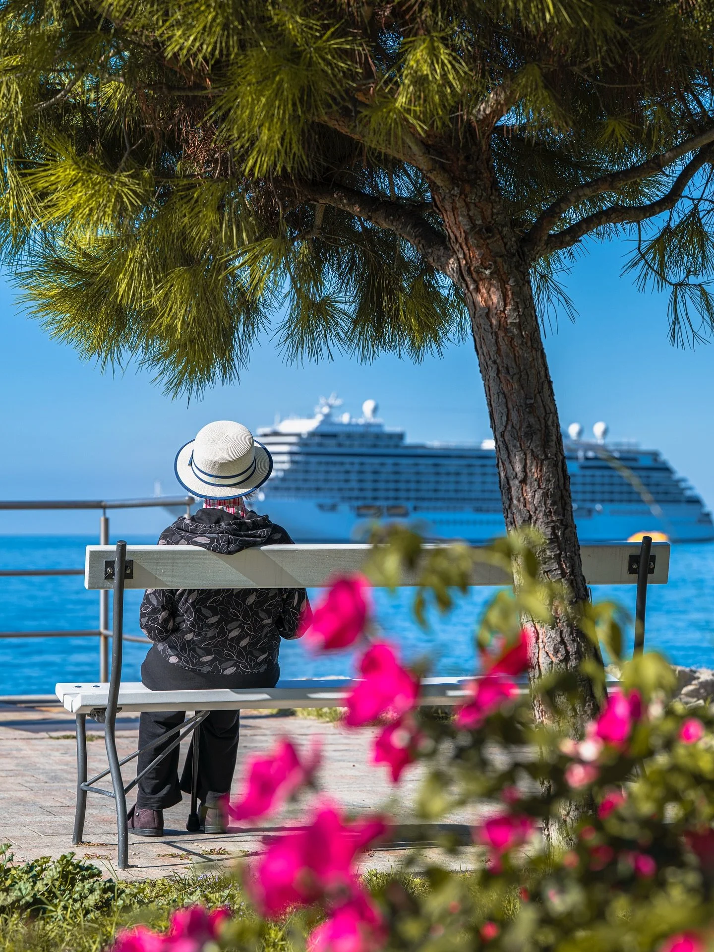 “Life is not measured by the number of breaths we take, but by the moments that take our breath away.” – Maya Angelou
#piran #slovenia #slovenija #obalajezakon #obala #nikon #nikoncreators #fotografija #fotograf #photography #land