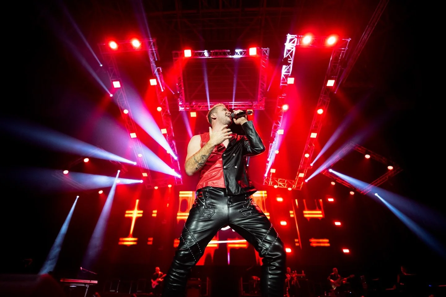 Still buzzing from Radio Aktual&rsquo;s 18za18 birthday celebration 🎉📻
 Had the honor of photographing some of the biggest artists and singers in the Balkans, and wow&hellip; what a ride. 

From the energy on stage to the crowd going wild, every mo