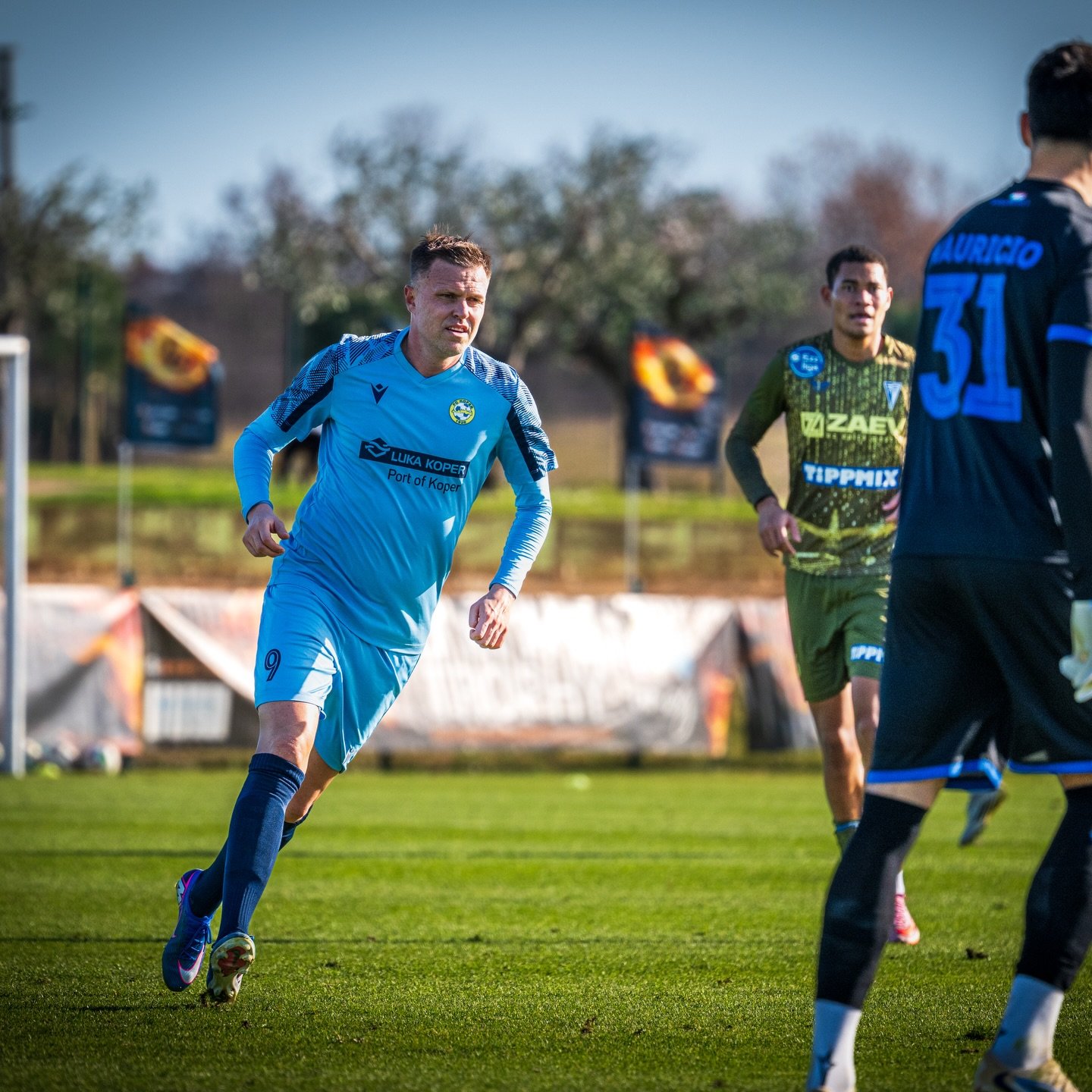🔵 Mid-season prep game match ⚽️📸
🟡 ZTE FC 🆚 FC Koper 📸💯

📍Umag, Croatia

#football #fotograf #nzs #fckoper #umag