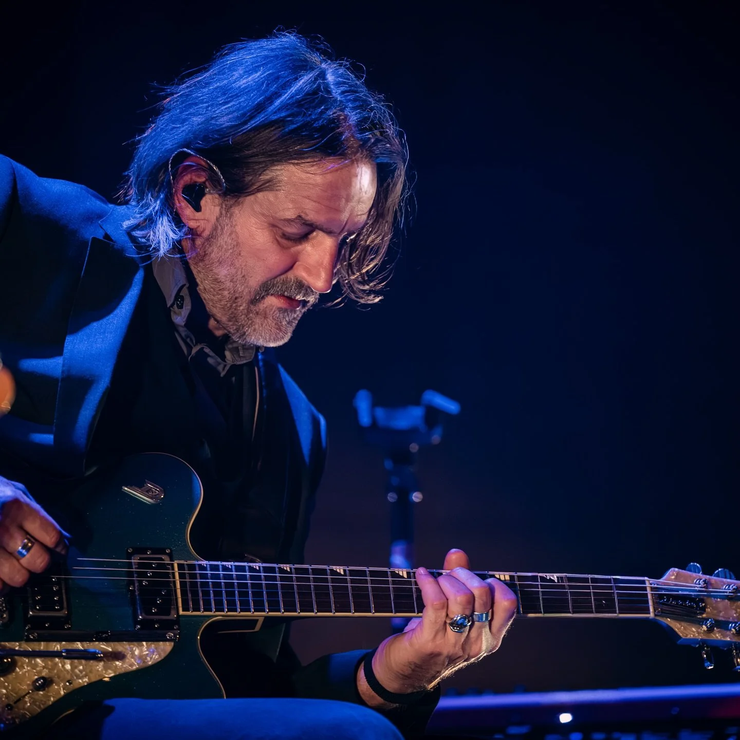 🎸Capturing the  pure energy of @tribute2love &amp; @hamo_od_tribute2love live at Kosovelov dom Sežana.
Music you feel. Moments you freeze. 🎶📸

@denea.si 

#fotograf #koncert #event #music #rock