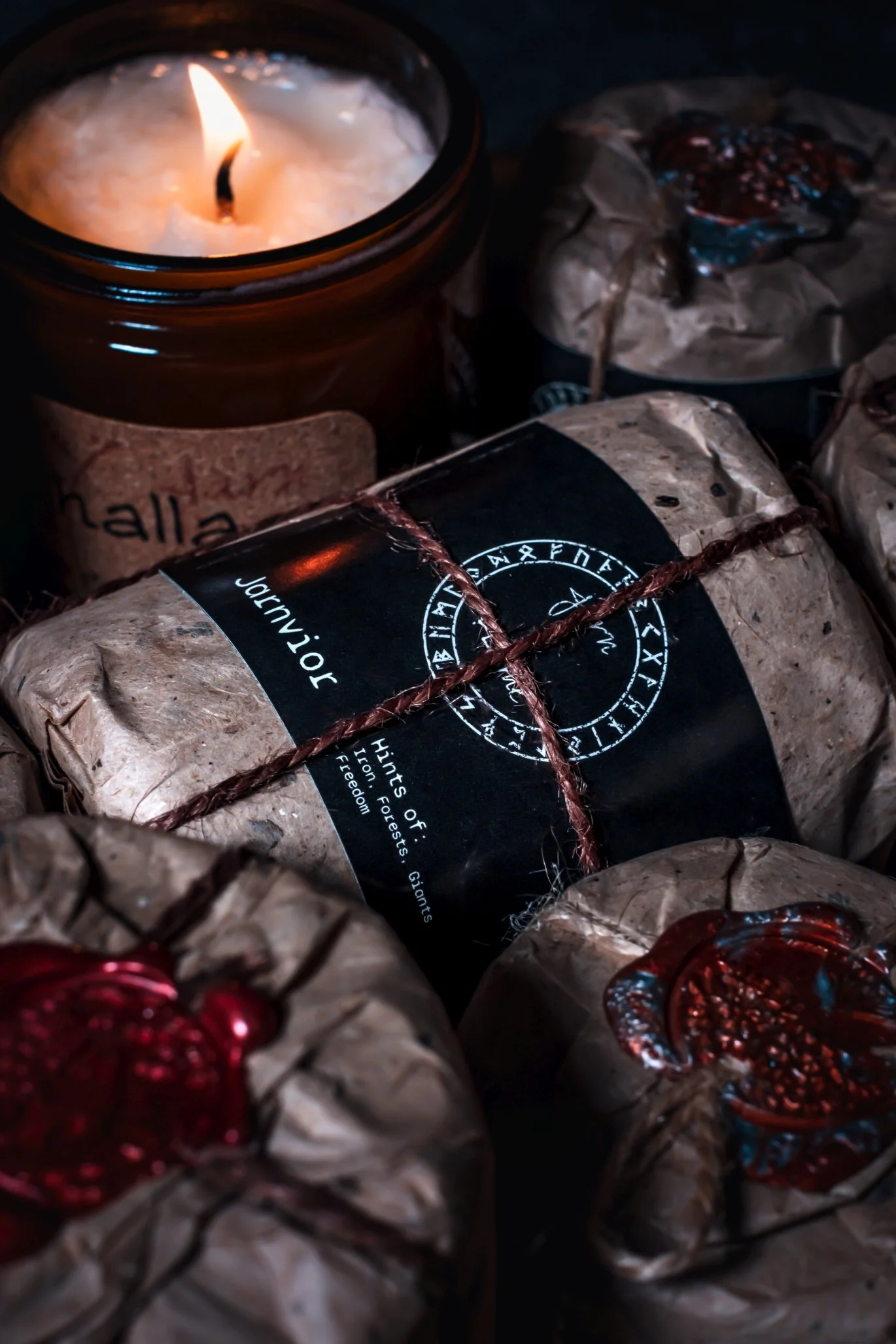 jarnvior, scented candles for men, smell of the forests, gifts for men, natural wax candles