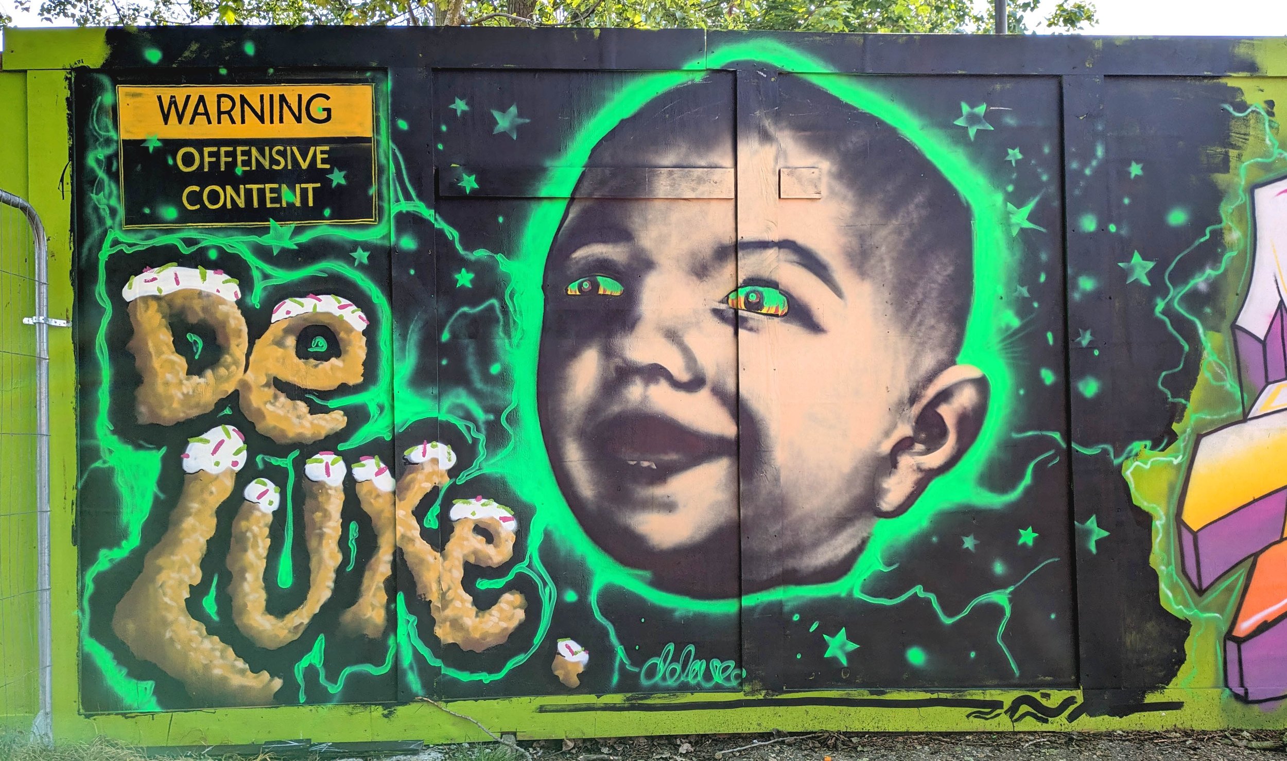 spray paint on hoarding 2400 x 4000 cm