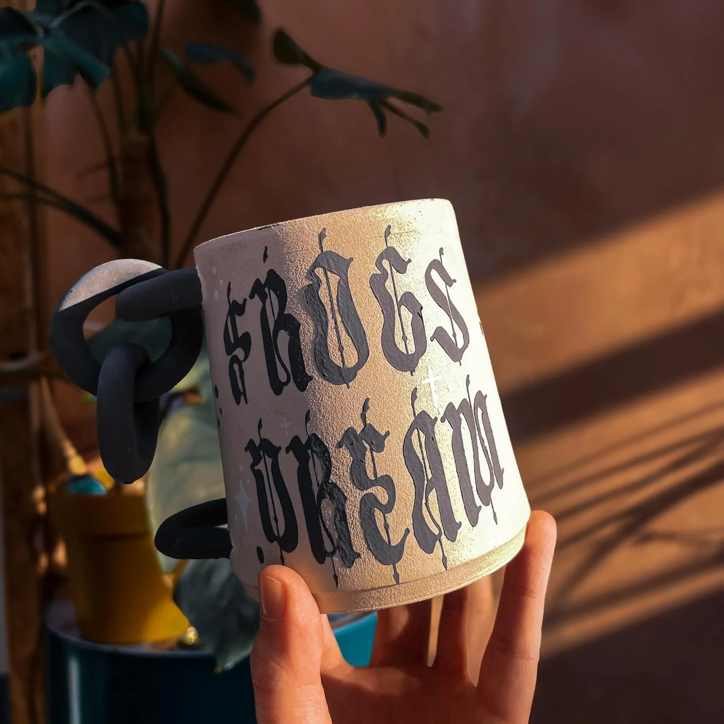 Frogs Dream 🐸✨Chain Mugs, this one was a test which I left too long to dry and couldn&rsquo;t get on the last ring of the handle without ruining it, but gonna be making a few different versions of these. Love how my text came out #chainmaille #chain