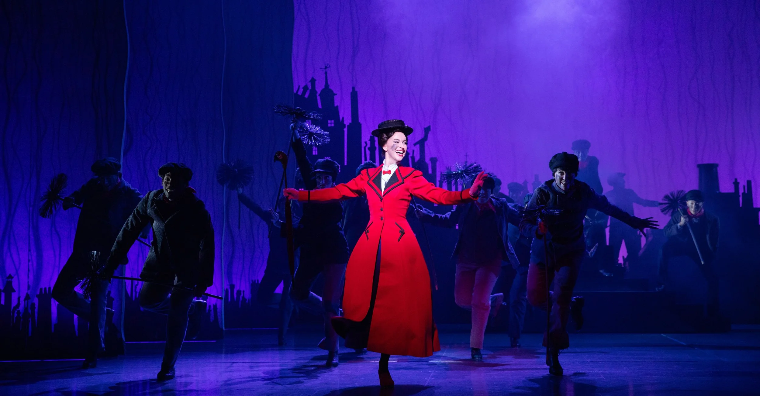 MARY POPPINS. Stefanie Jones(Mary Poppins) and Company. Photo Danny Kaan..jpg