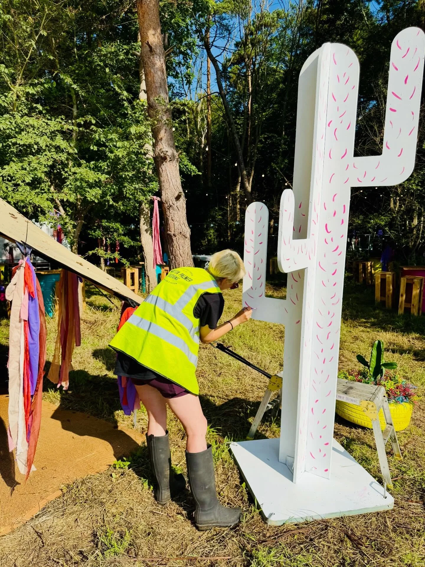 New props for last years @latitudefest 🌵

Customisable, good and ideal for your next cowboy or outdoor event.

Let us brand these to your colours for your next event, simply get in touch to start the conversation. 🌵🎨

#eventdesign #festival #creat