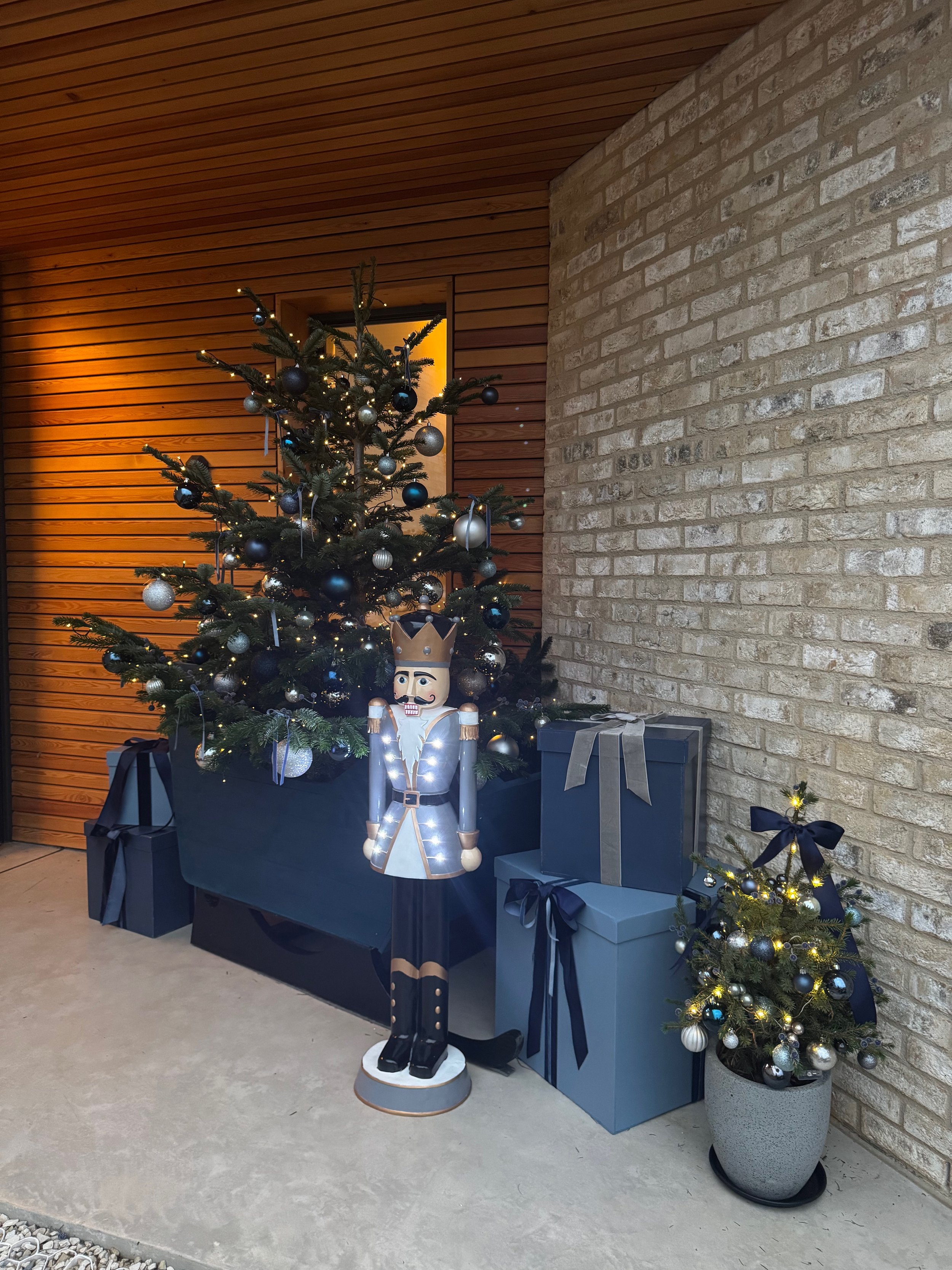 Less Than 100 Days to Christmas: 3 Things Event Designers Are Thinking About This Month