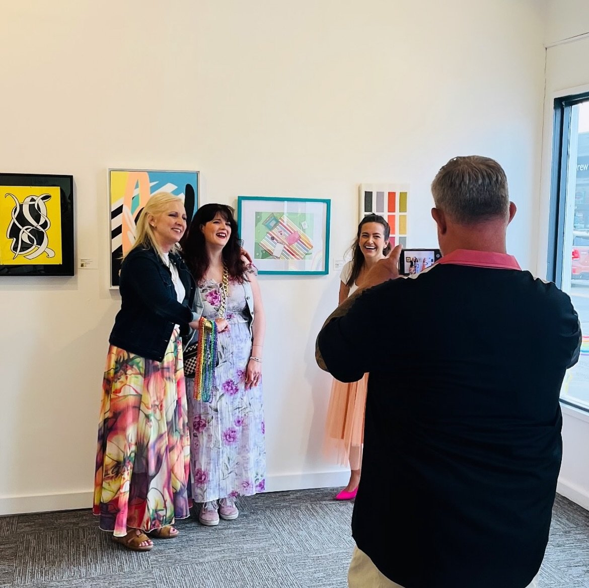 THANK YOU 💛 to everyone who came out to Benson First Friday for the opening reception of RADIANT! 

On view for the month of June!

📸 1: Curators @lljohnson527 (left) and @scraw.art (right) with artist @jasmynwichert (center)
📸 2: Exhibition image