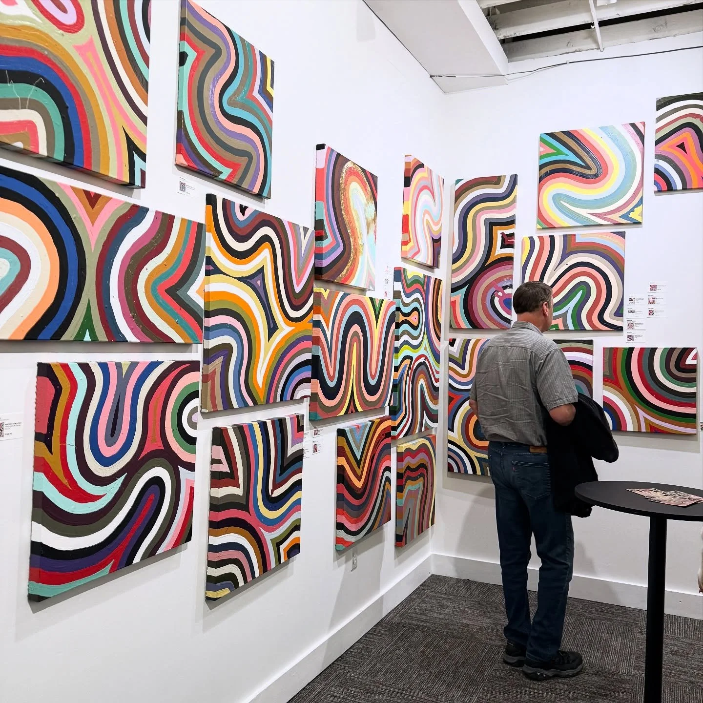 Last chances to see FLOW by Bart Vargas at Radial Arts Center:
Thursday 11/20/25 from 6-8pm
Friday 11/21/25 from 6-9pm 
#nonprofitartgallery #artcollectors #abstractartists #artshows #soloexhibition #artgallerys #omahane #omahanebraska #omahaartist