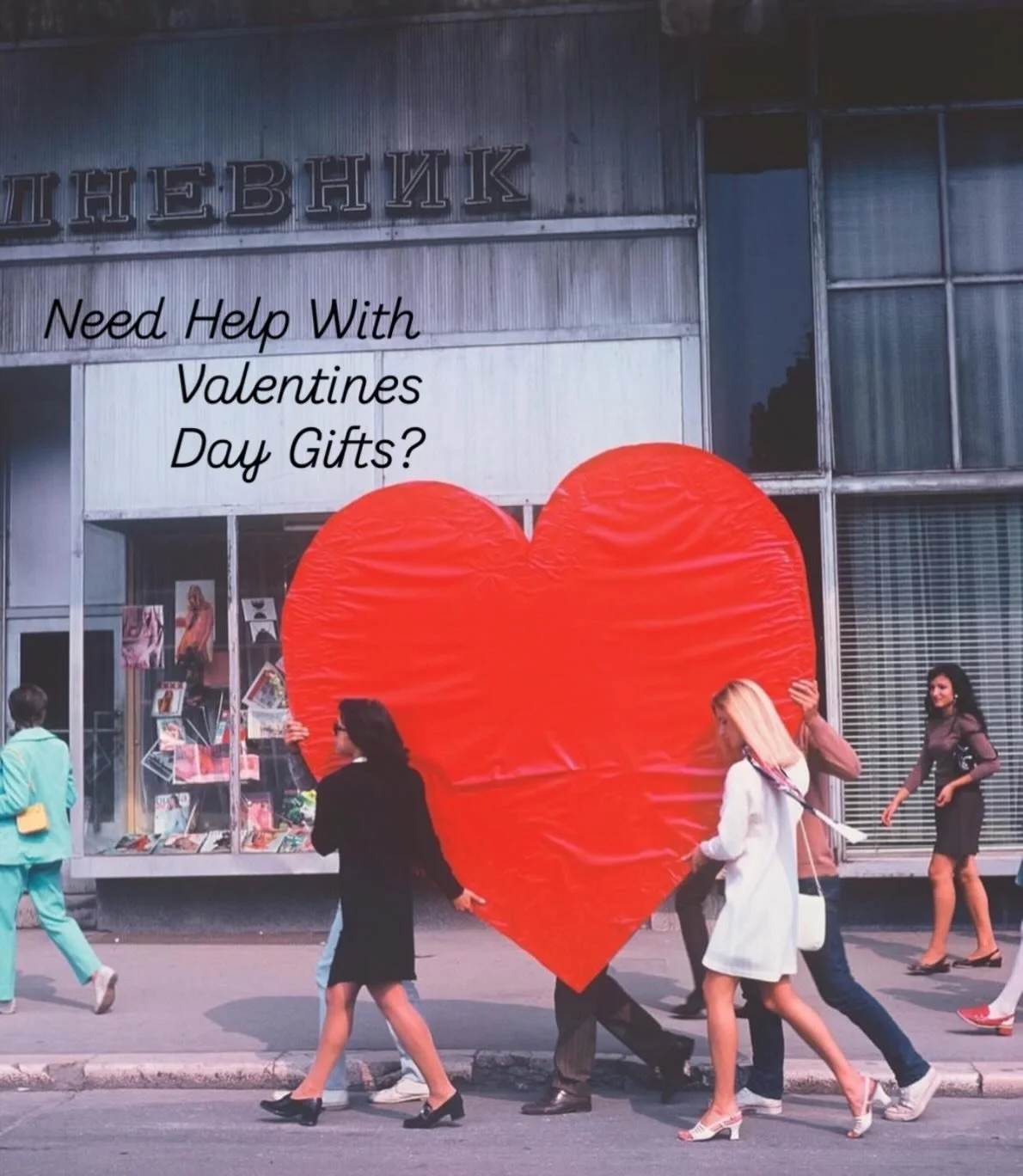 Book an Appt.
We&rsquo;ll Help You With All Your
Gifting Needs💋