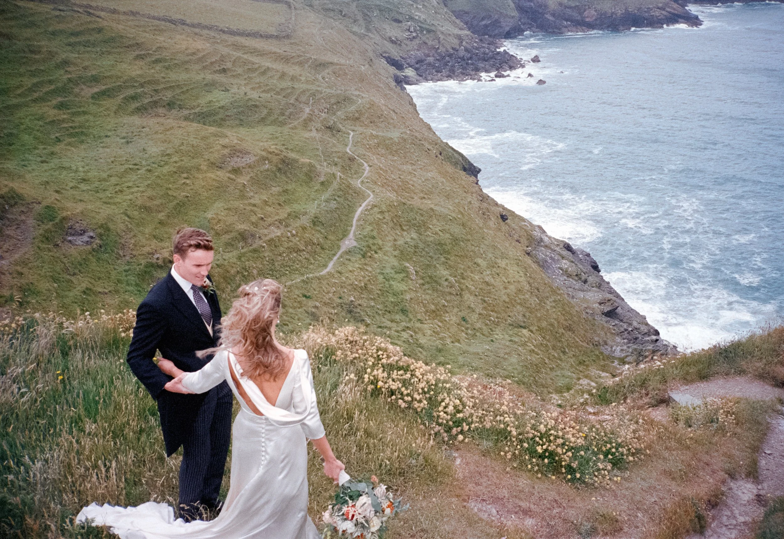 HEBE & TED WEDDING ANALOGUE 90.jpg