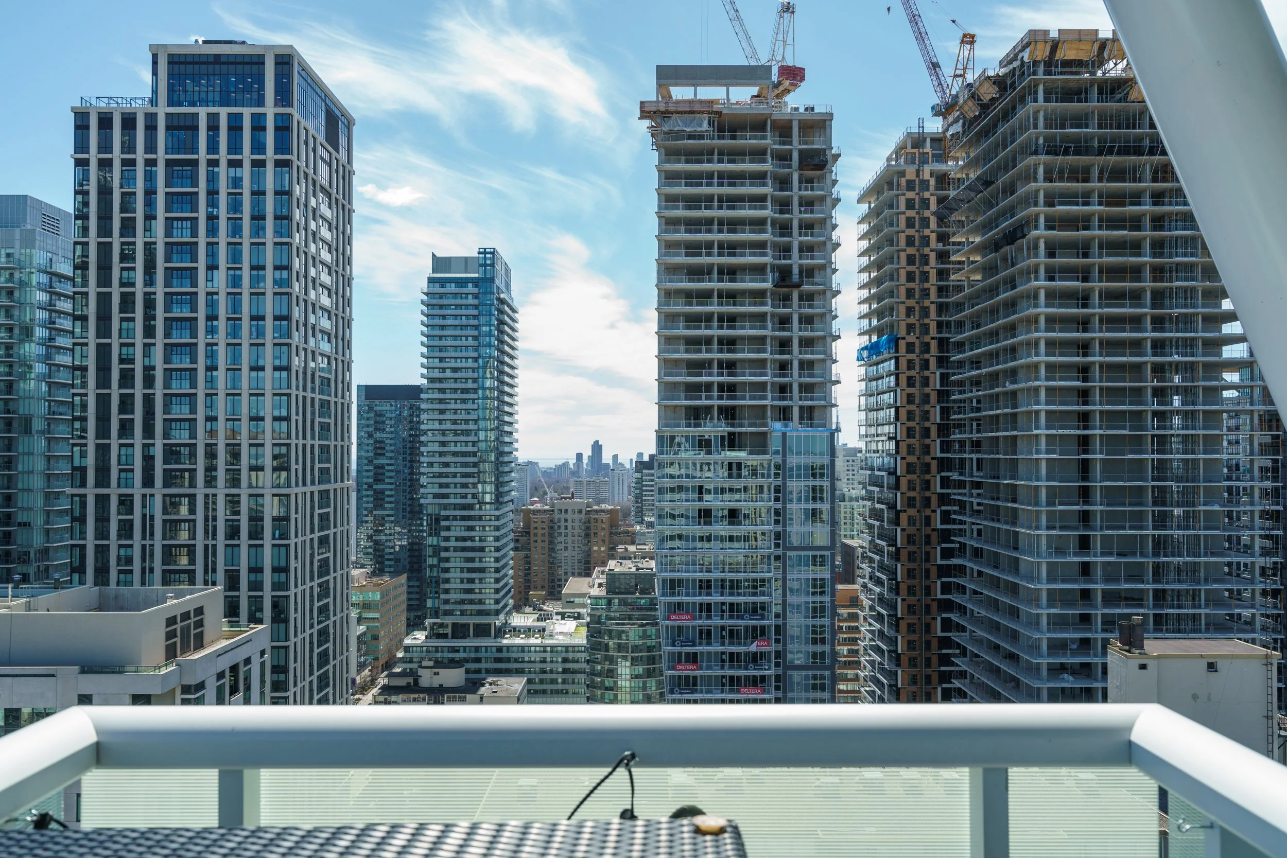 Yonge and eglinton internal.jpg