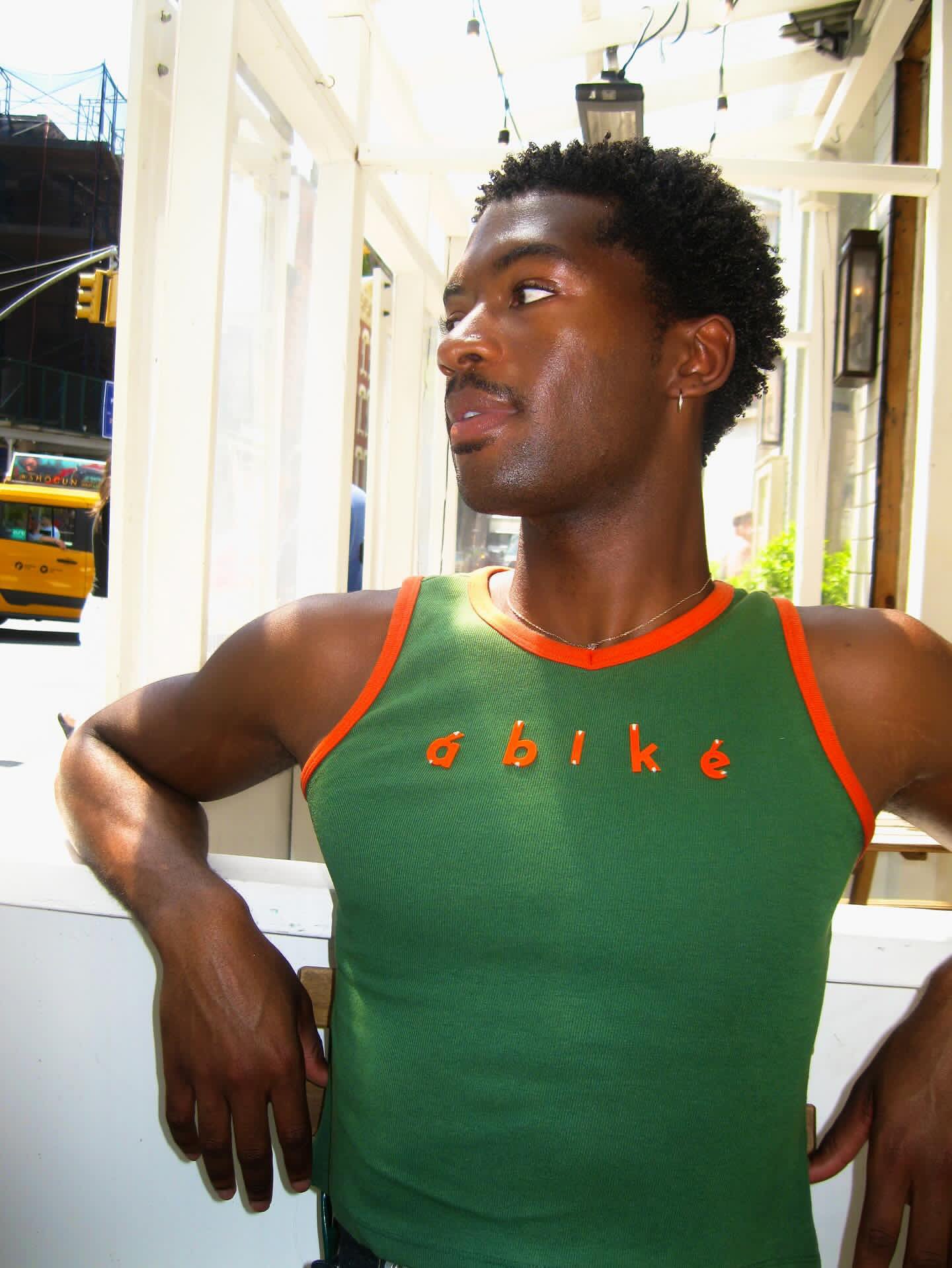 FROM ILLUSTRATION TO FASHION EXPERT: The Electrifying Odyssey of Kwesi Willis