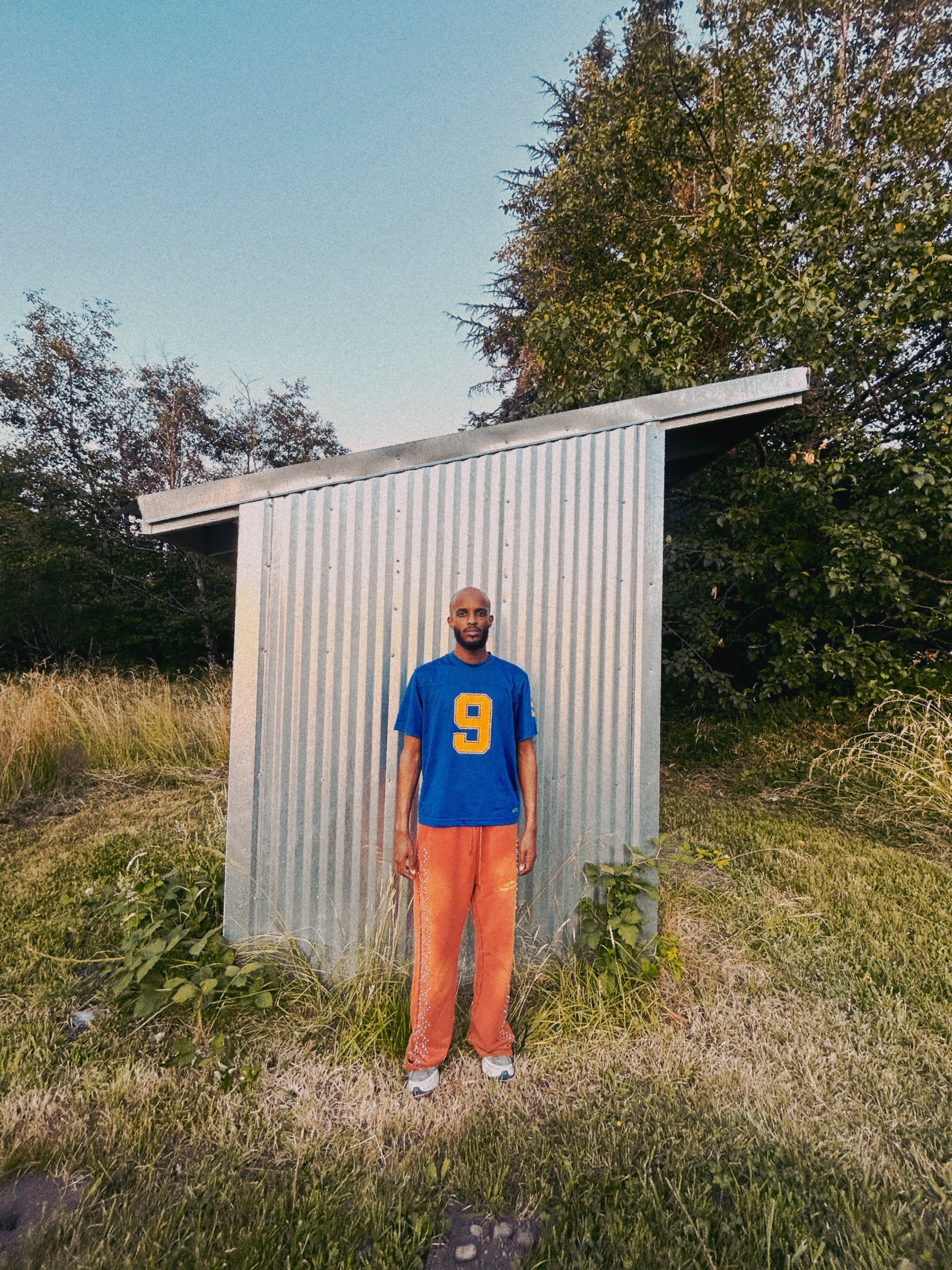 HOW AN EYE FOR THE MUNDANE AND A LOVE FOR RAWNESS KEEPS ADBI IBRAHIM IN THE RIGHT ROOMS