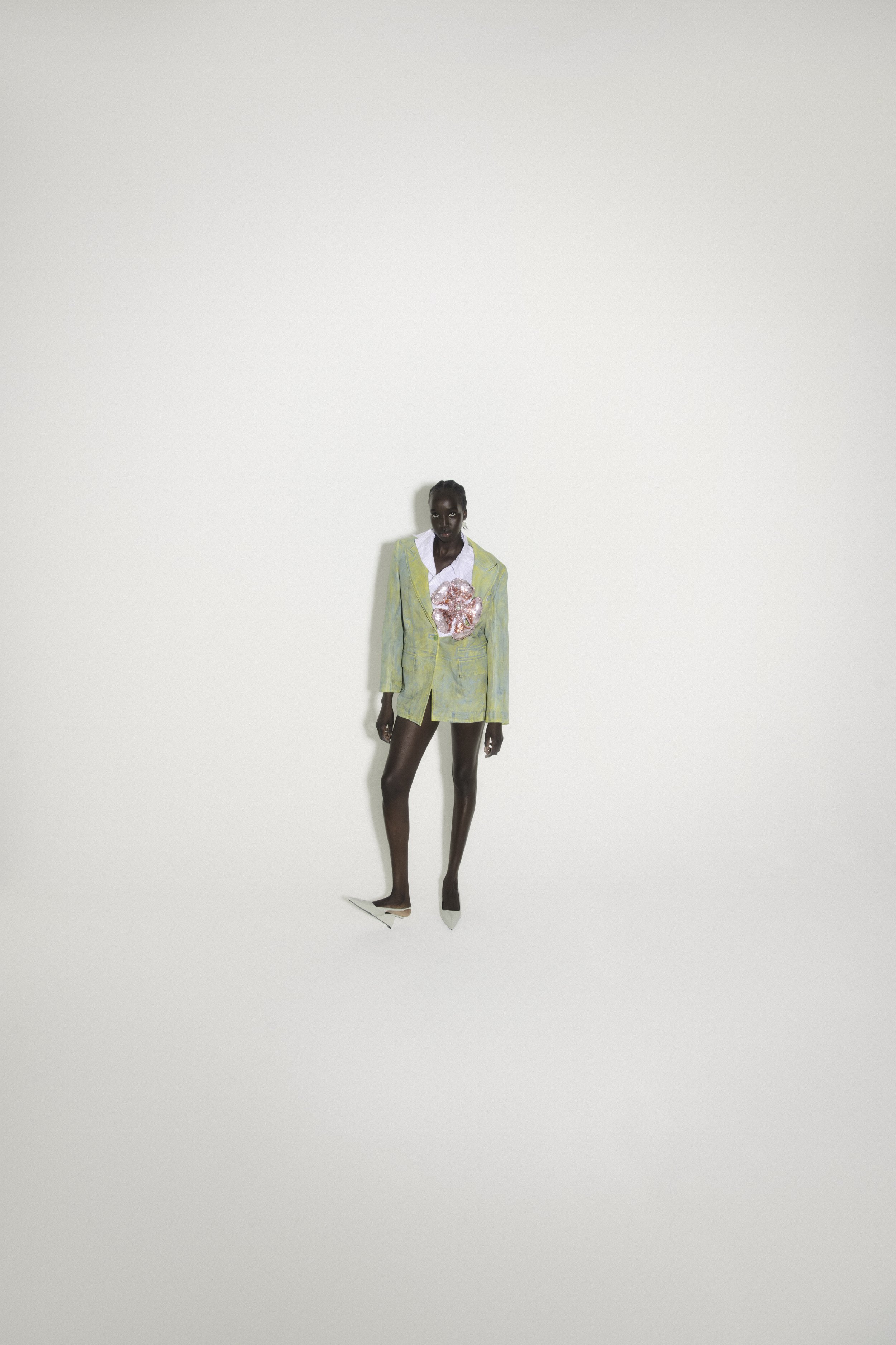 LOOK 3.jpeg