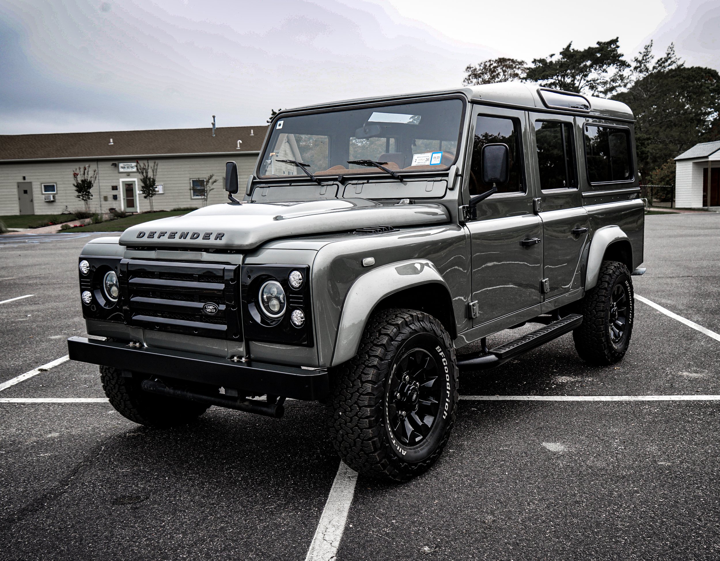 1997 Land Rover Defender 110 (Resto-Mod)