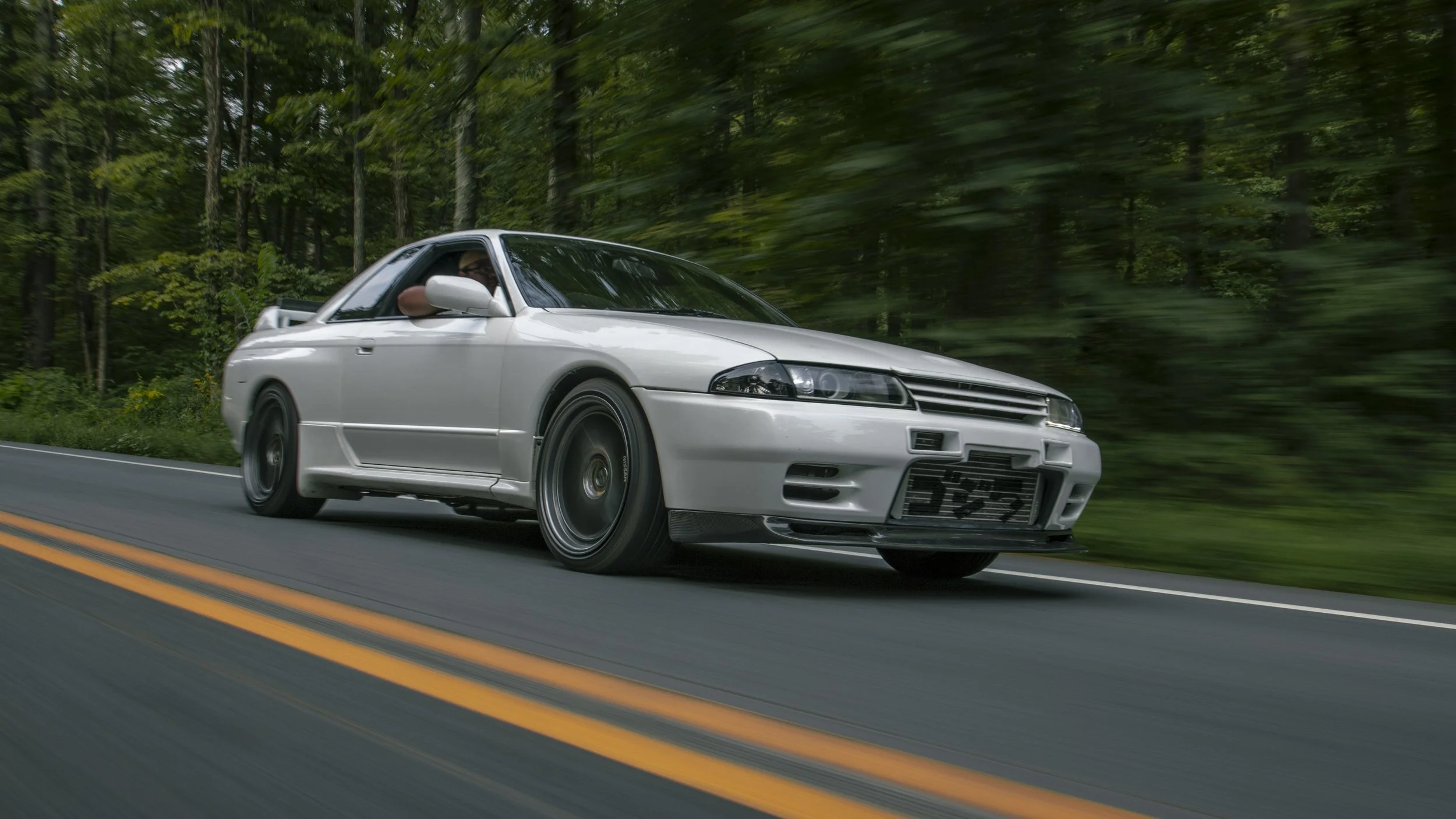1990NissanGTRSkyline_R32_Rollers4.JPG