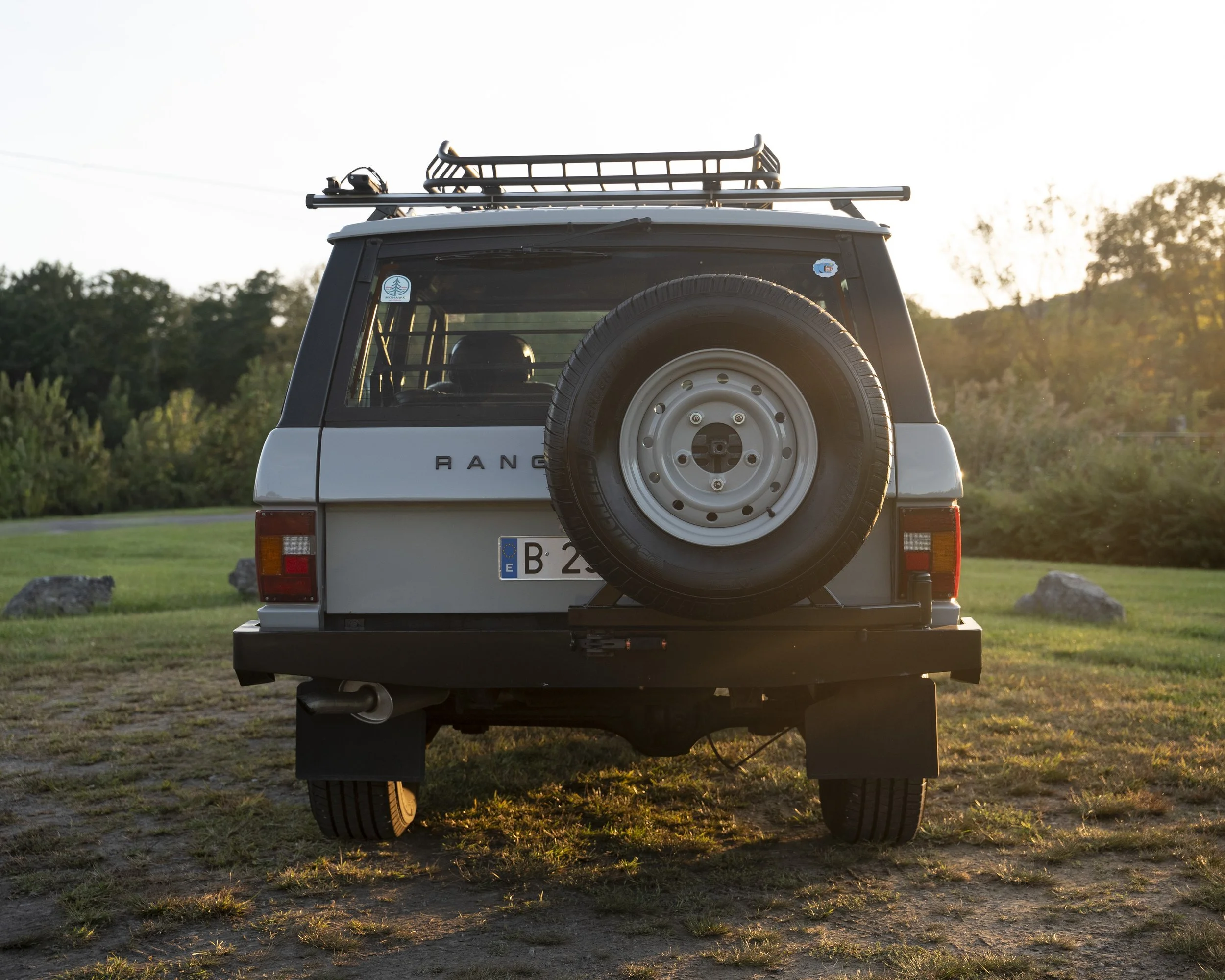 1988LandRoverRangeRoverClassic_Grey_29.JPG