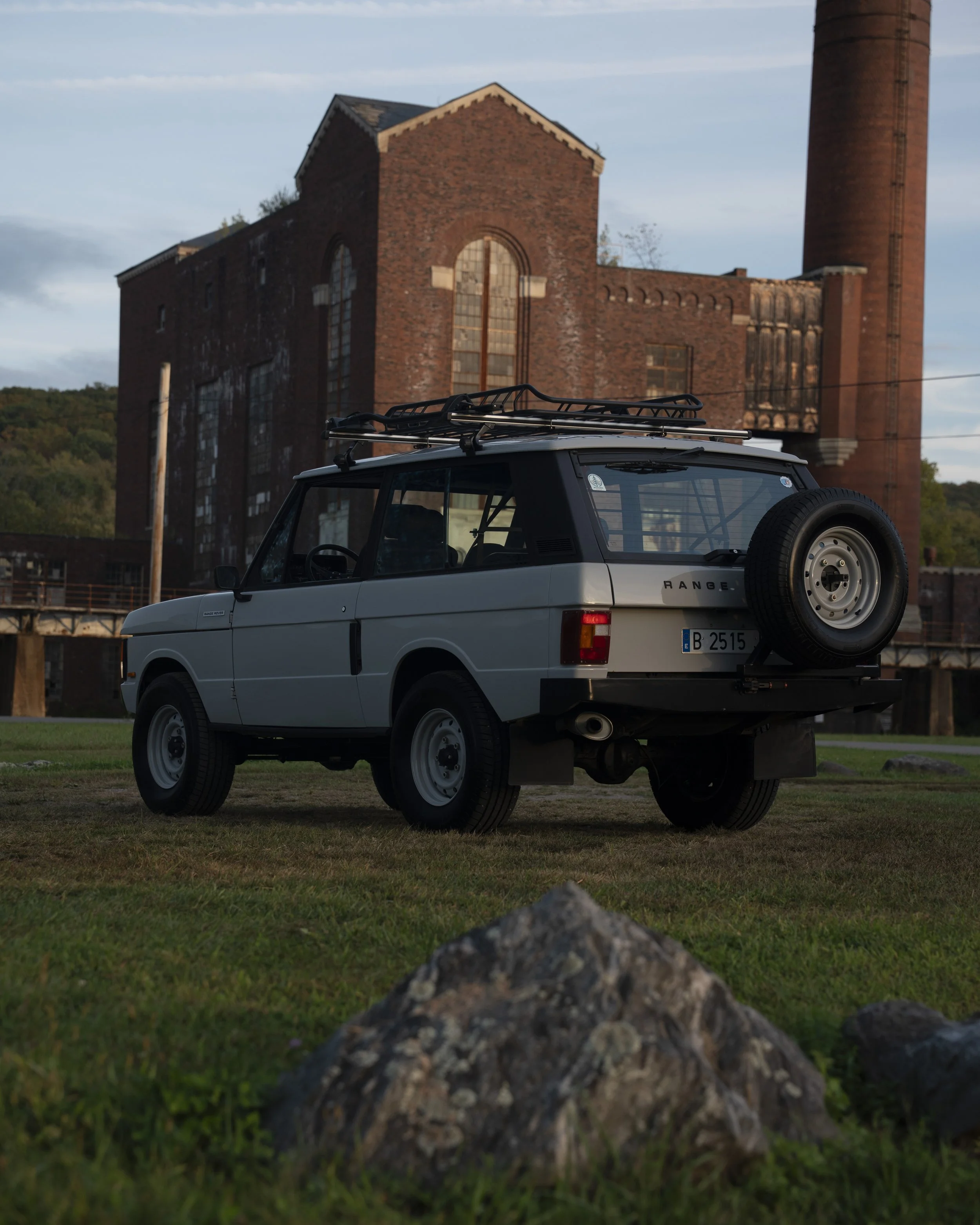1988LandRoverRangeRoverClassic_Grey_12.JPG