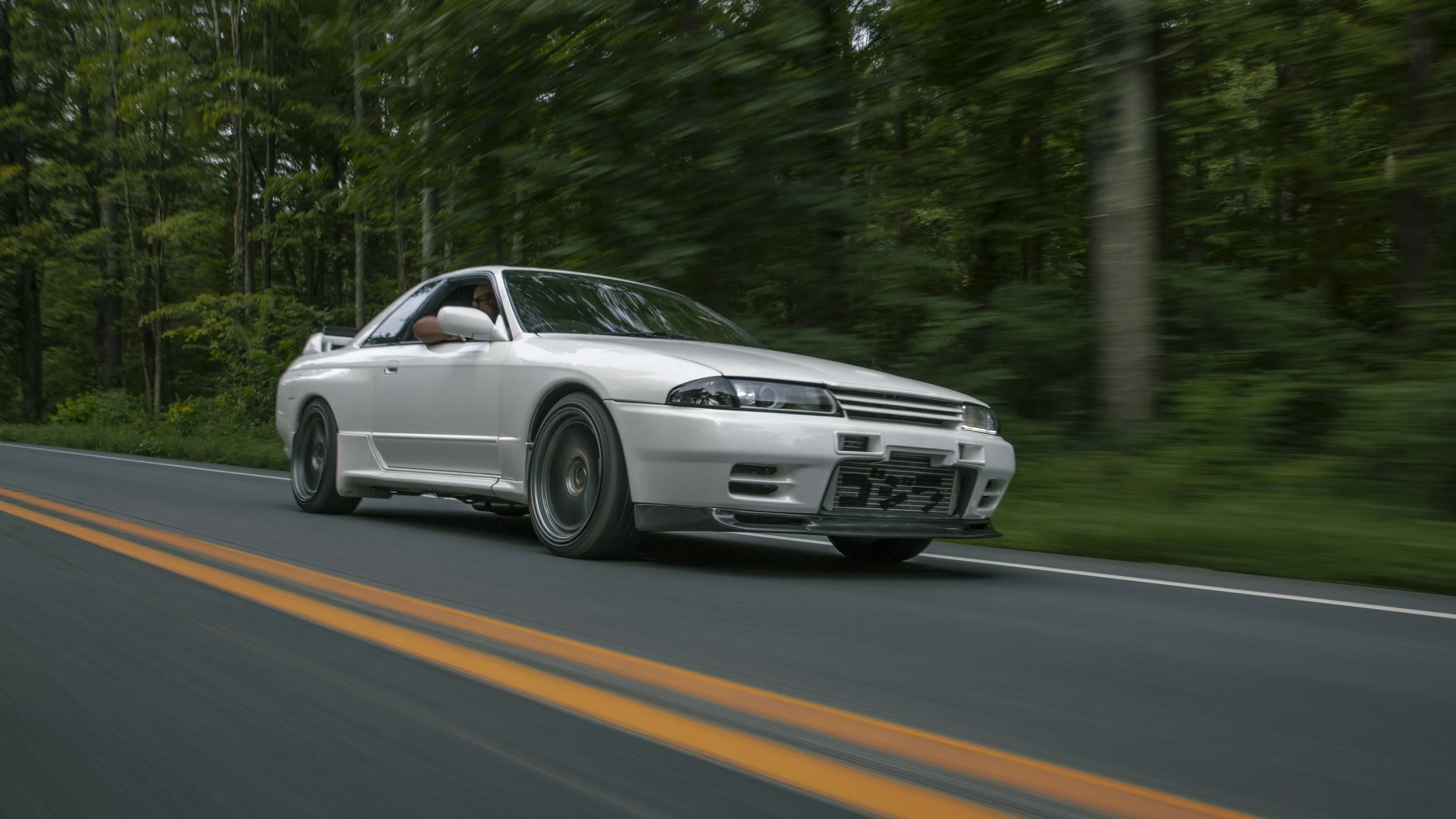 1990NissanGTRSkyline_R32_Rollers5.JPG
