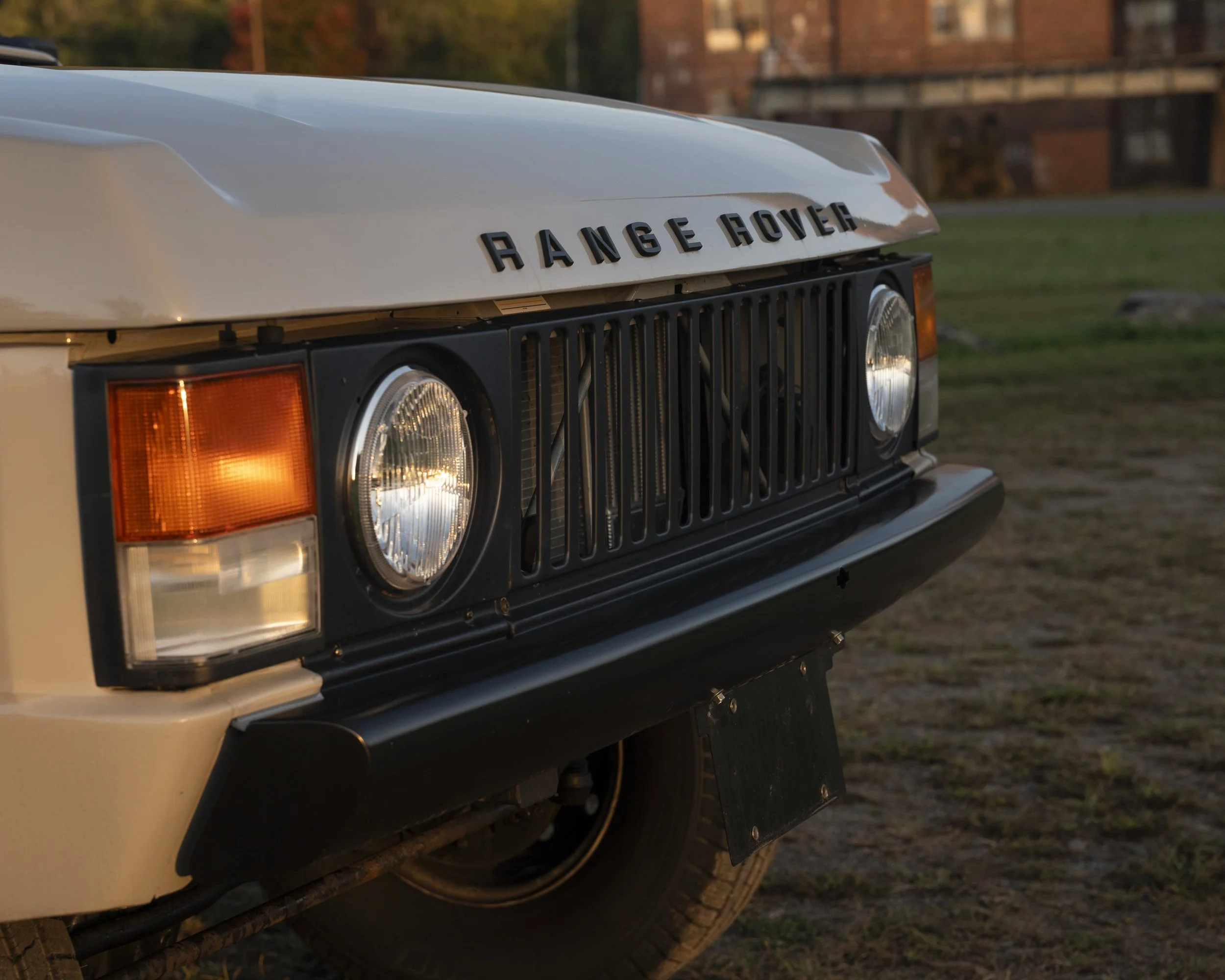 1988LandRoverRangeRoverClassic_Grey_36.JPG