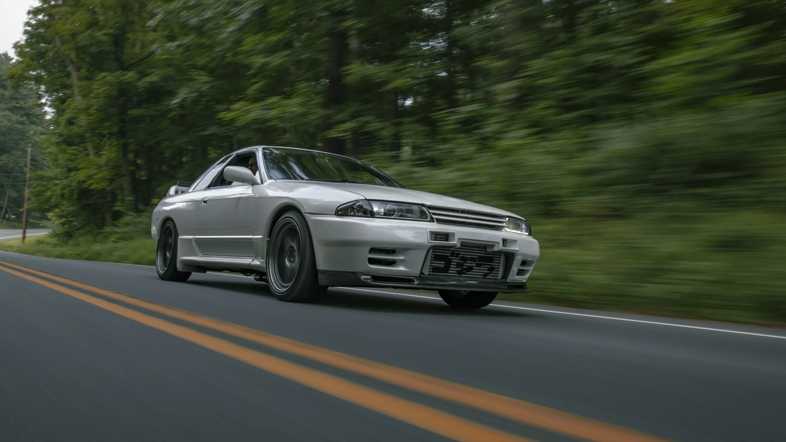 1990NissanGTRSkyline_R32_Rollers3.JPG