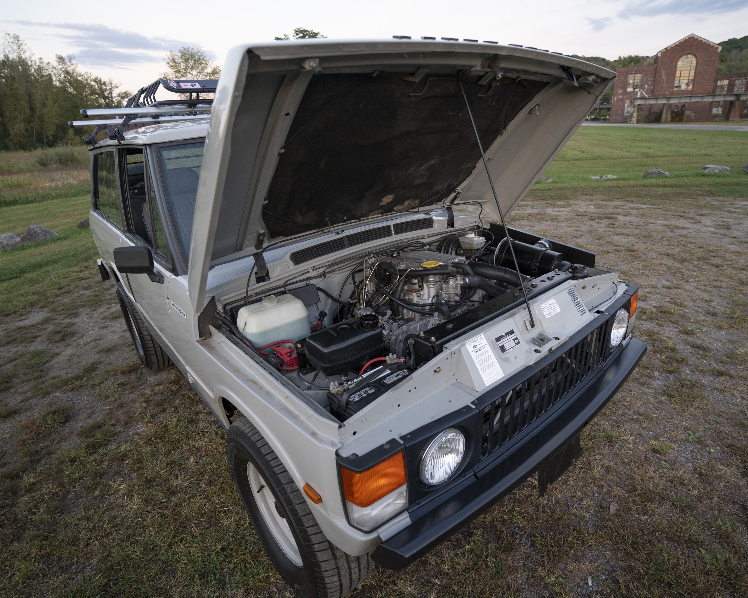 1988LandRoverRangeRoverClassic_Grey_79.JPG