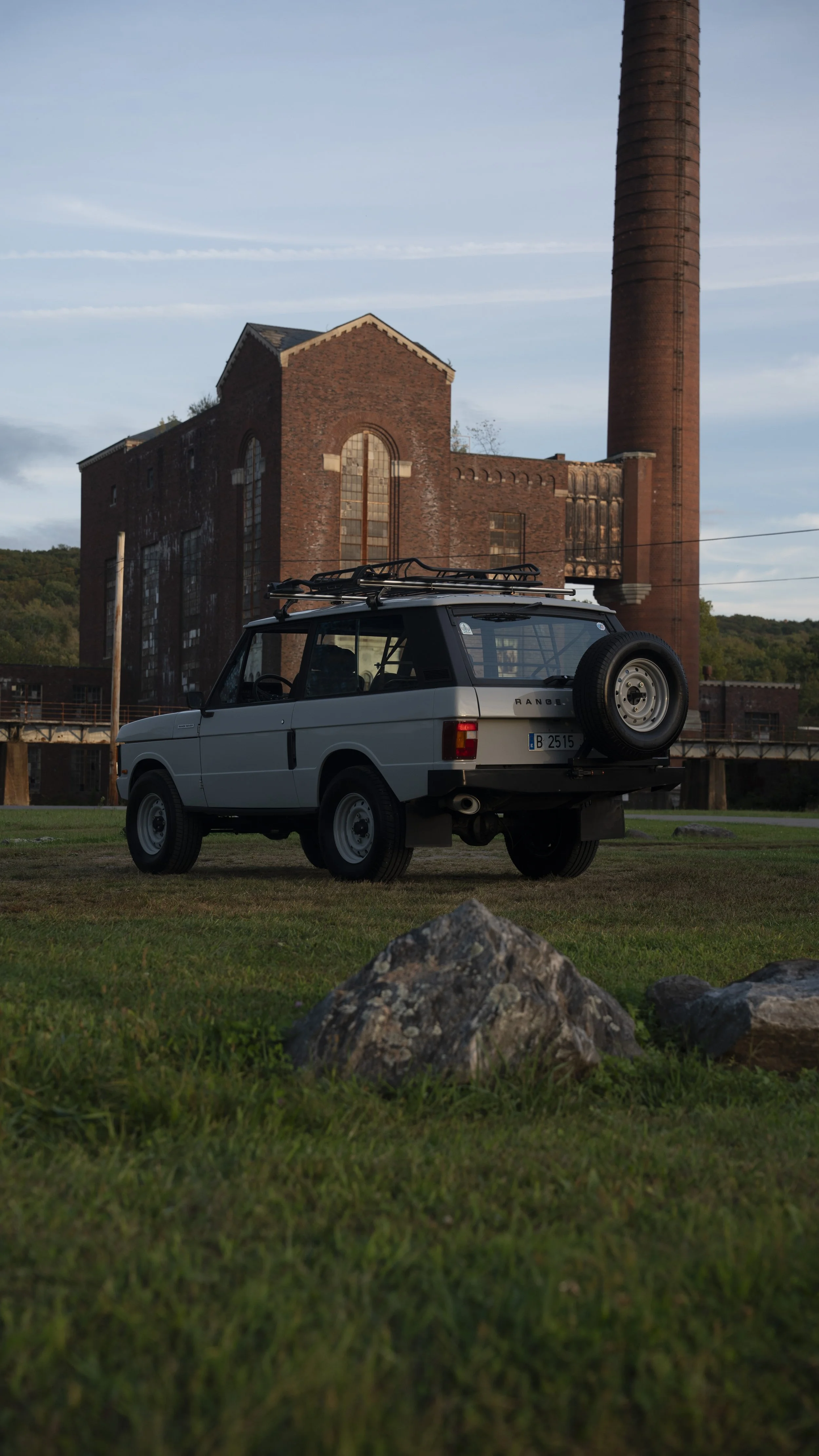 1988LandRoverRangeRoverClassic_Grey_13.JPG
