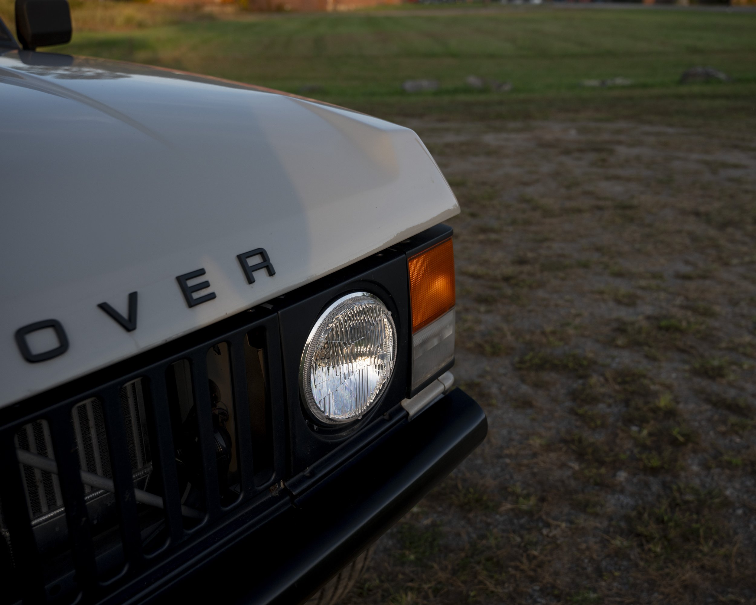 1988LandRoverRangeRoverClassic_Grey_25.JPG