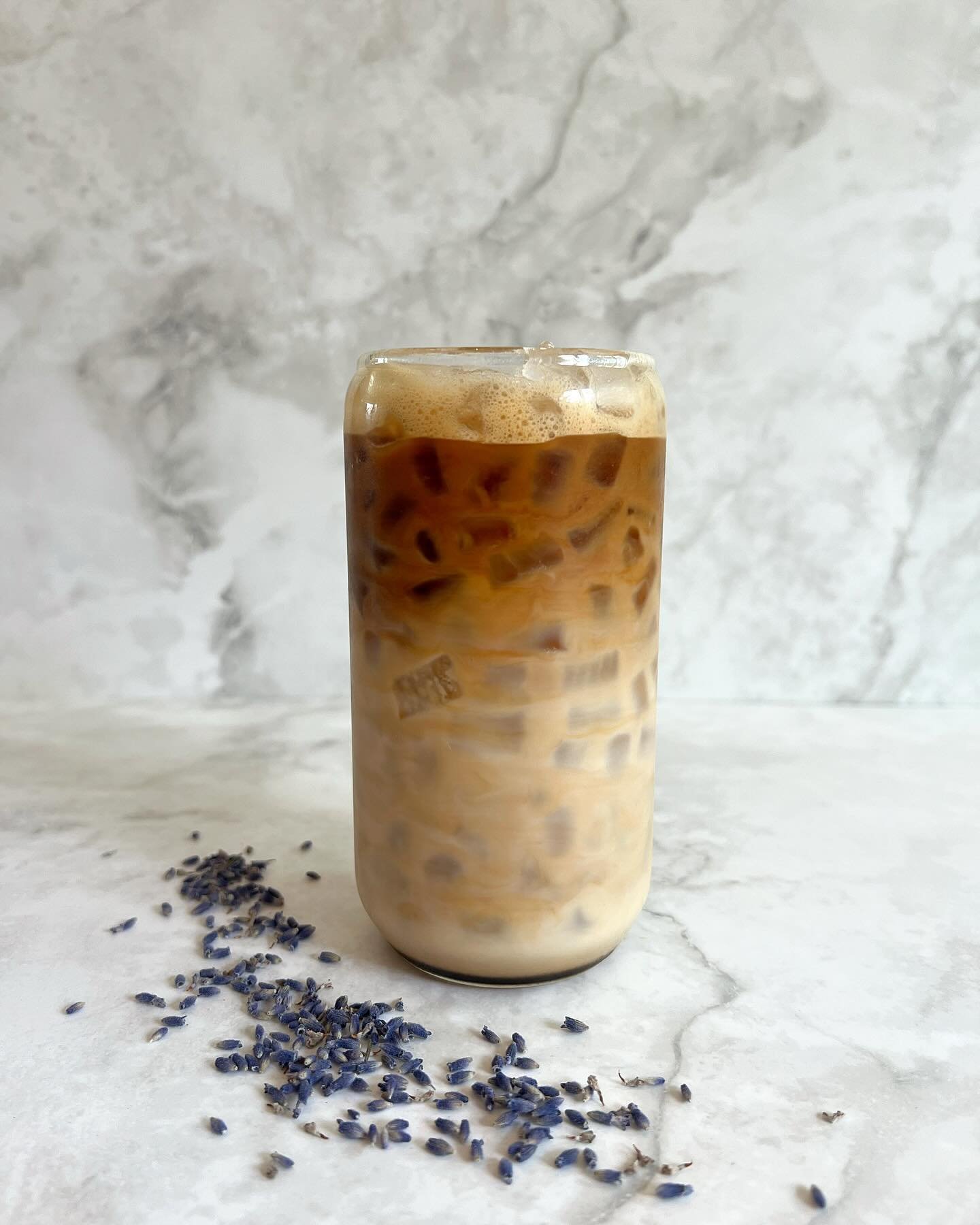 my it girl will always be an iced lav oat latte with extra ice (preferably the crunchy kind). 🪻 what&rsquo;s your go to order? 

#mobilecoffeecart #njcoffee #mobilecoffeebar #njmobilecoffeecart #goldencoffeenj #comingsoon #njsmallbusiness #espressob
