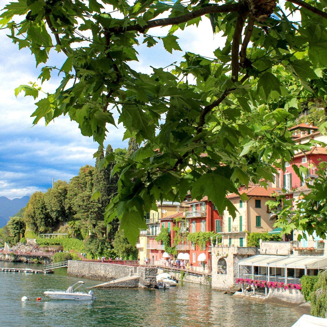 Using the White Lotus finale to reminisce on Lake Como&hellip;cue theme music🎶

&bull;
&bull;
&bull;
&bull;
&bull;
&bull;

#lakecomo #italy🇮🇹 #lakecomoitaly #italytravel #italy_vacations #ig_italia 
 #earthfocus #earth #earthpix #color #travel  #t