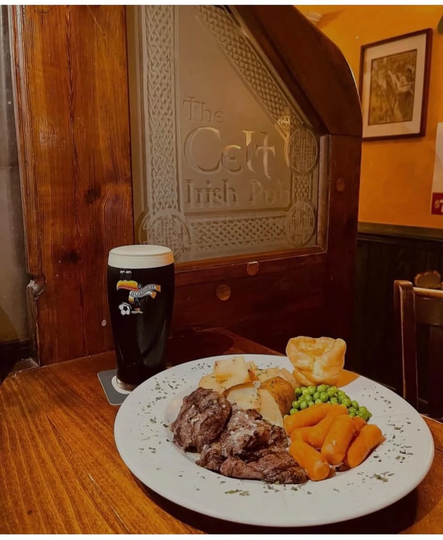 Easter Sunday Lamb Roast 
Serving tomorrow from 4pm until we run out!&mdash; roast potatoes, veg &amp; house gravy. Don&rsquo;t miss it!
 
#downtownorlando #sundayroast #localpub #guinness