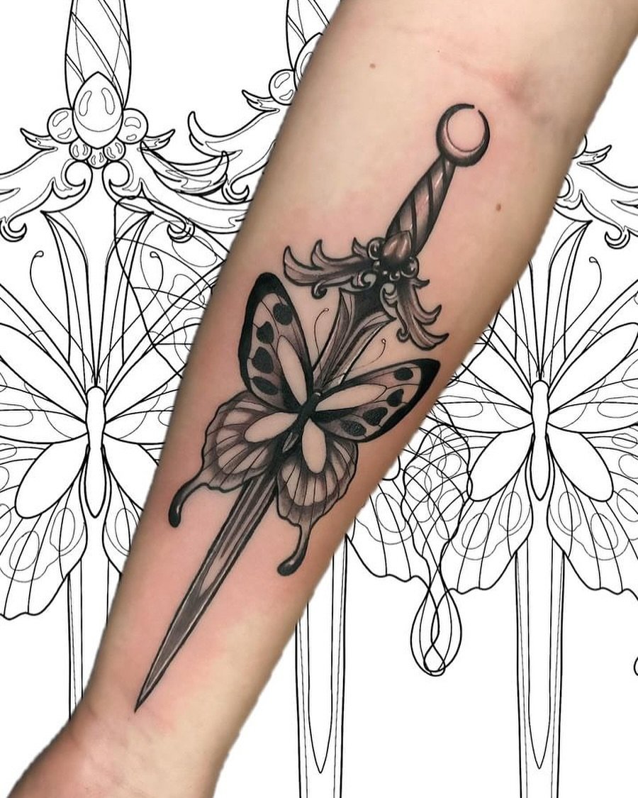 Pretty butterfly dagger our artist @tattoos_by_moth made!🦋🗡️

🖤To book with Moth use the jotform in his bio! Be sure to follow to see more amazing work from our artists🖤

#tattoos #ink #inked #art #tattooartist #tattooart #tattooed #tattoolife #t