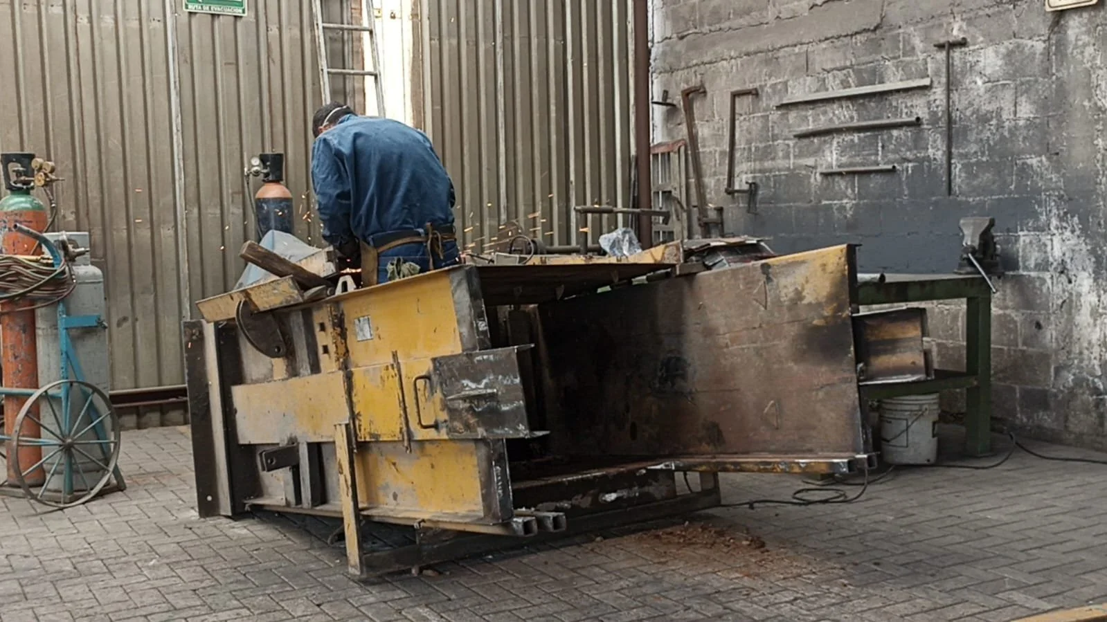 WhatsApp Image 2024-05-29 at 10.52.00 AM.jpeg