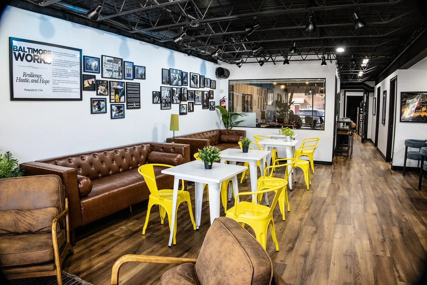 Need a Creative Space? Resonate Baltimore is Here.
From content creators to event hosts, musicians to dreamers&mdash;we&rsquo;ve got the space that gets it. 🎤🎧📷 Whether you need a stunning podcast studio, a clean event venue, or a video production
