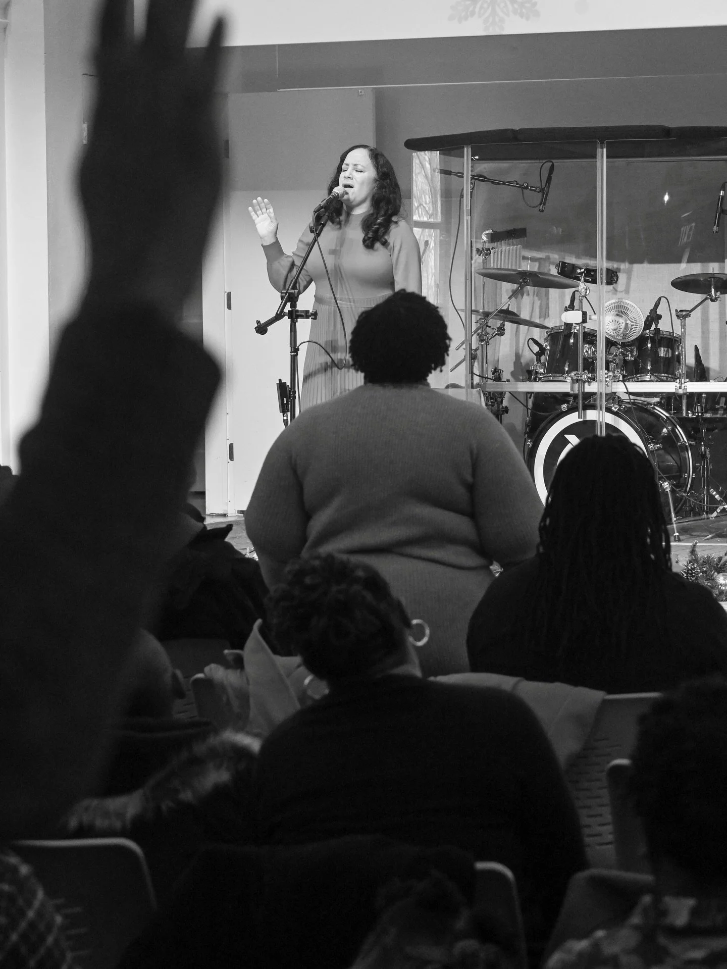 Thank you to our very own music teacher, Mr. Chase, @m2m__photo.co for capturing such beautiful moments at this year&rsquo;s Winter Recital. We love showcasing the many ways our teachers share their talents&mdash;both in and beyond the classroom.
And