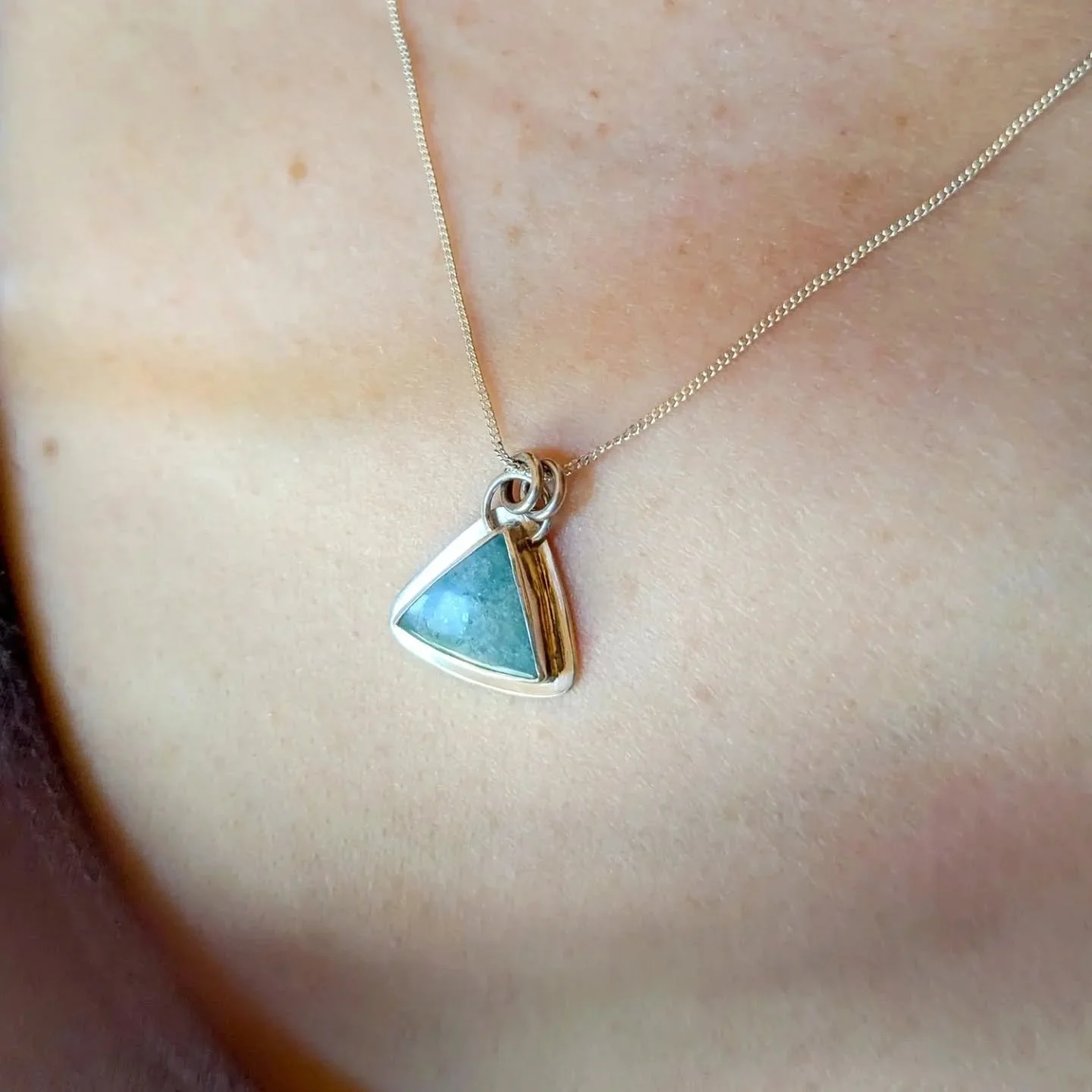 I've just finished this one today and added it to the website, I'm in love with the colour and sheen on this stone 😍

#handmadejewelleryuk #amazonitenecklace #amazonitejewellery #gemstonejewellery #amazonite