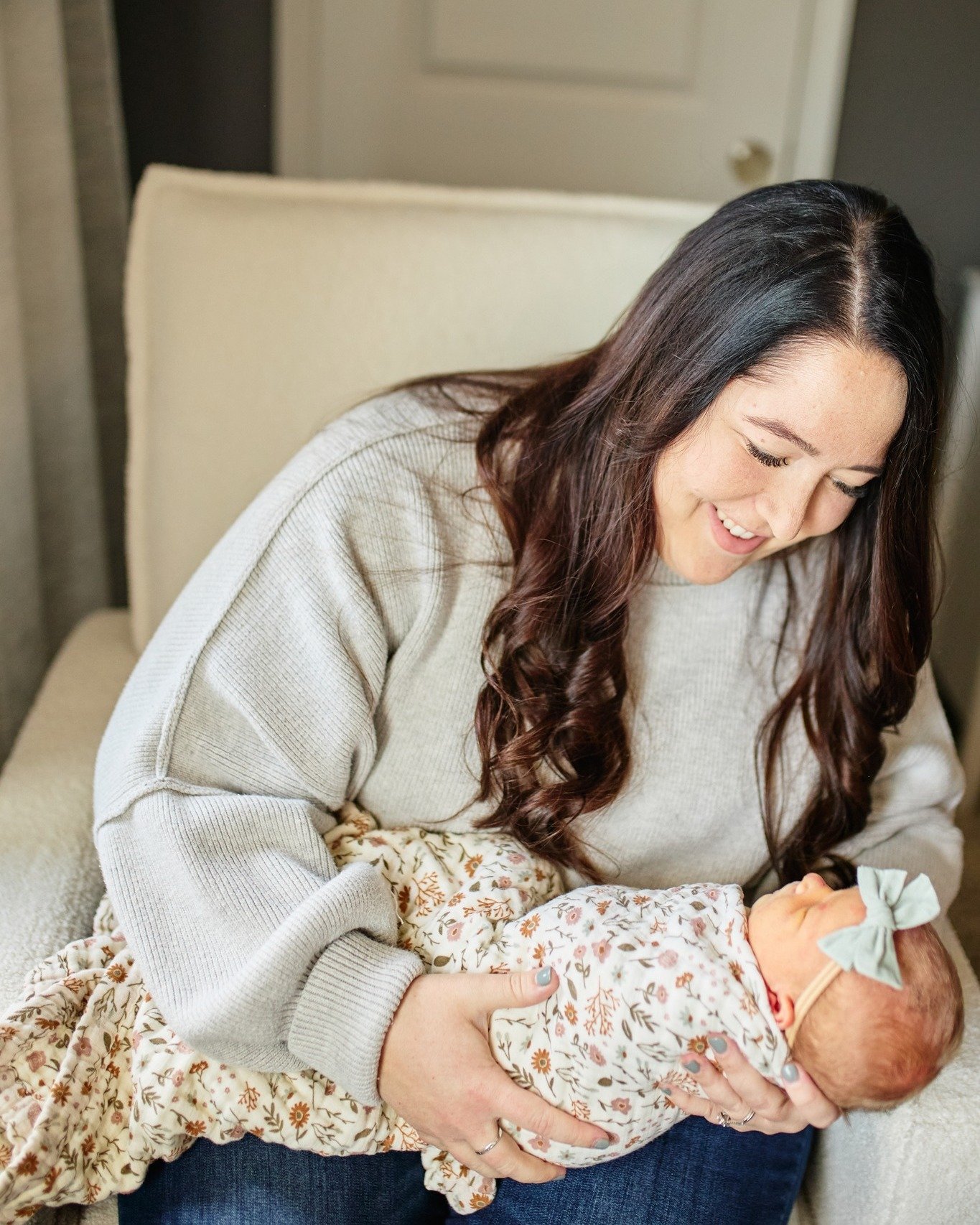 Motherhood! 🩷

#familyphotos #newbornphotos #gwinenrnorthdakota #northdakota #northdakotafamilyphotographer  #athomesession