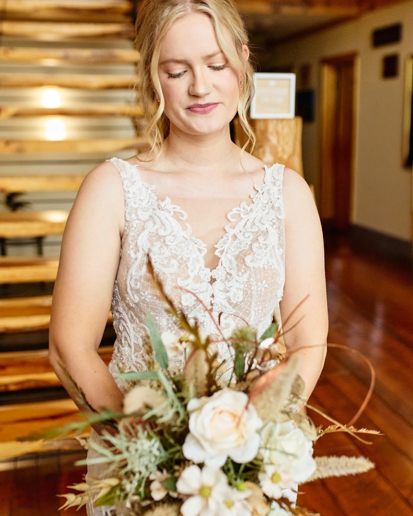 More photos from Donald and Hannah's wedding!! 

@h.machel1 

Venue: @cdplodge 
Florist: Karen Larson 
Makeup and hair: Fringe by Carly
Dress: Formally Yours
Menswear: Boot Barn

#northdakotawedding #westernwedding #ndwedding #rusticweddingvenue #lod