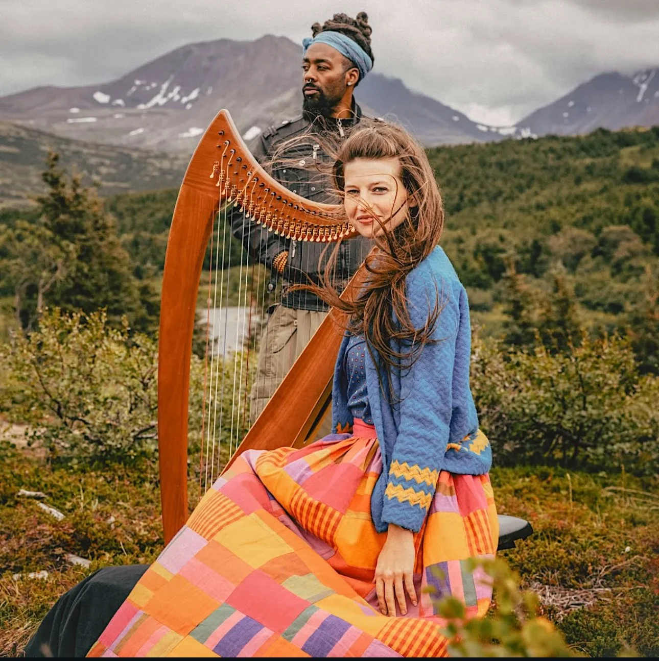 Live Performance —Küf Knotz  &amp; Christine Elise