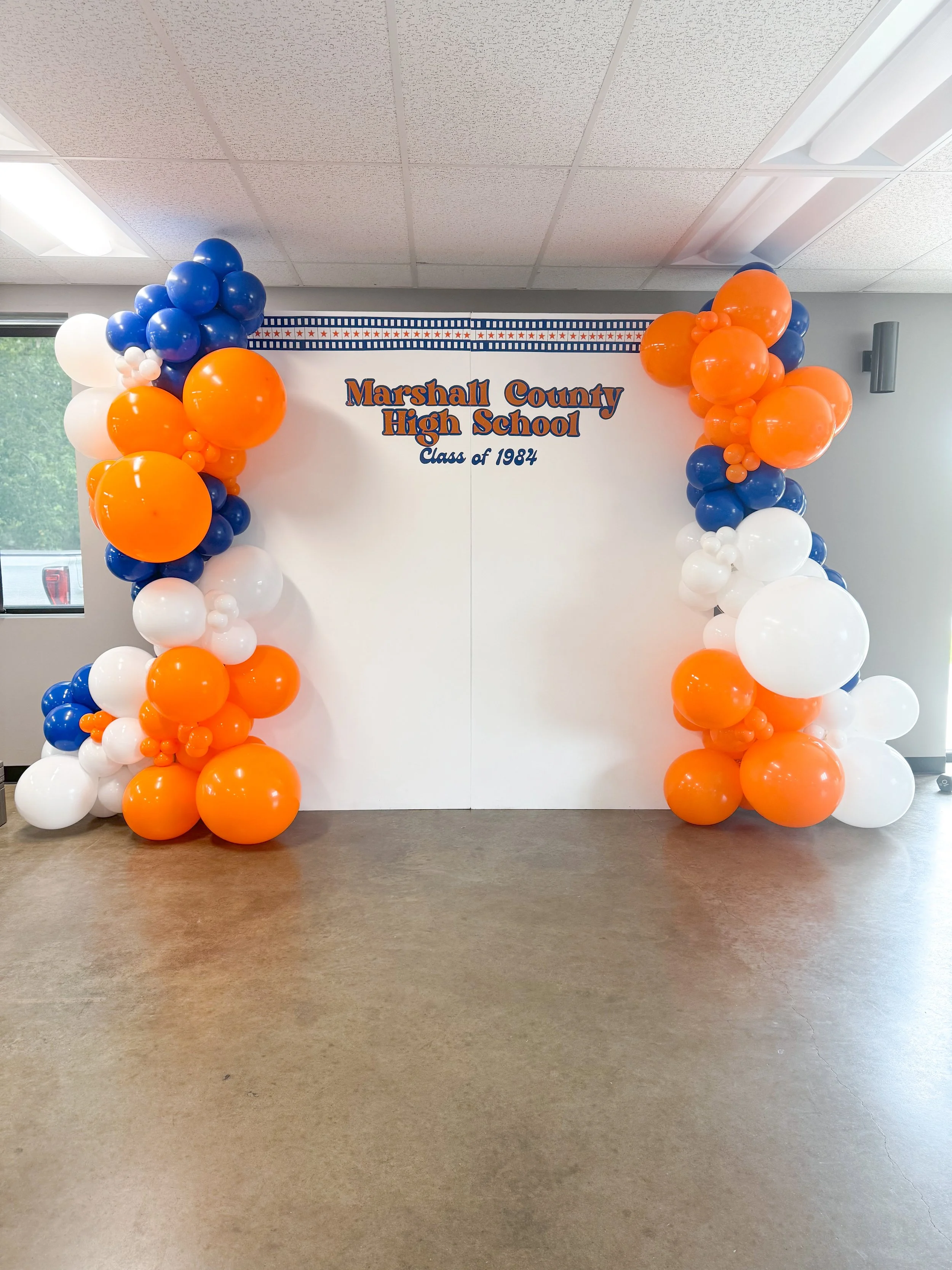 Balloon Garland Benton Ky.jpg