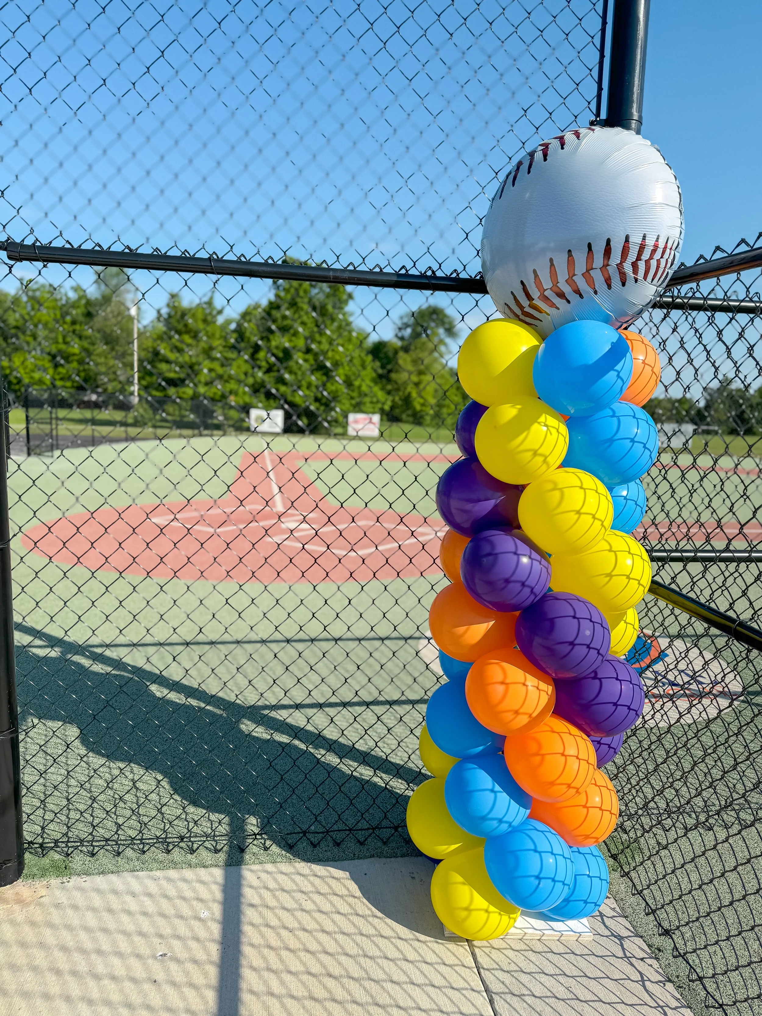 Baseball balloon column.jpg
