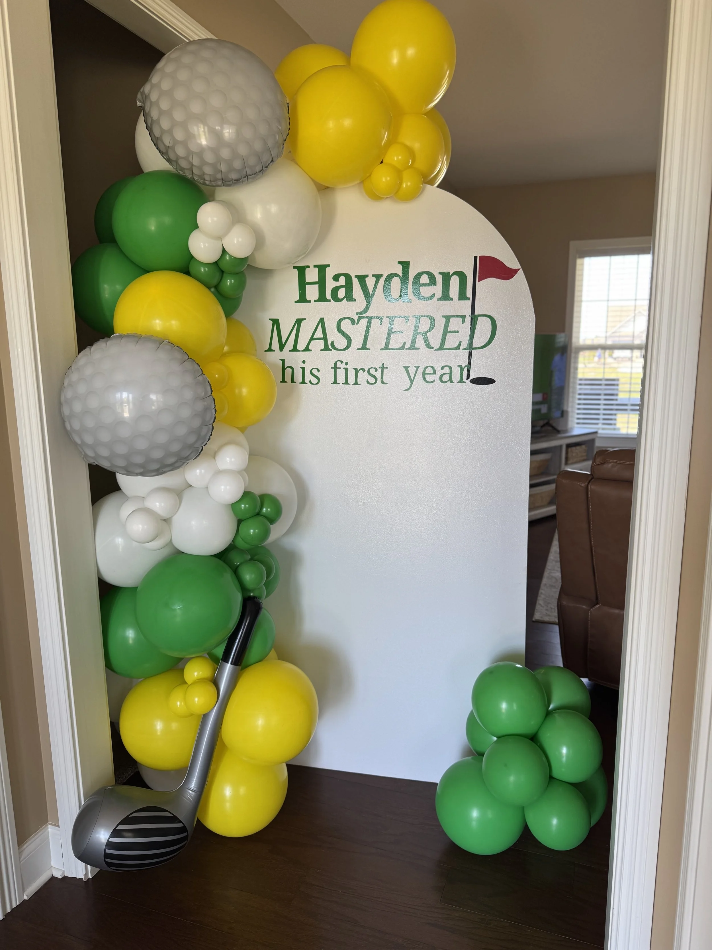 Arch Backdrop Rental.jpeg