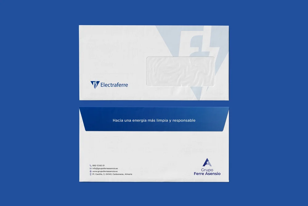 Electraferre es una distribuidora el&eacute;ctrica de Almer&iacute;a con m&aacute;s de 60 a&ntilde;os de historia. Nos encargaron la renovaci&oacute;n de su identidad corporativa y su web y una campa&ntilde;a de activaci&oacute;n 360&ordm; para comun