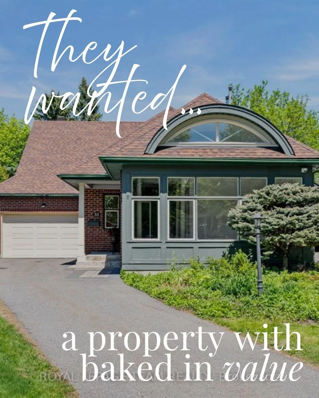 and our search for the perfect property took almost a year - but then it appeared!

Super cool Barry Hobin designed bungalow in Centerpoint that had been well loved by its original owners - the perfect opportunity to match beautiful architecture with