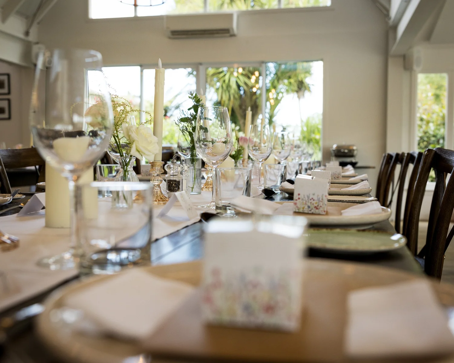 A place setting with a small favour box