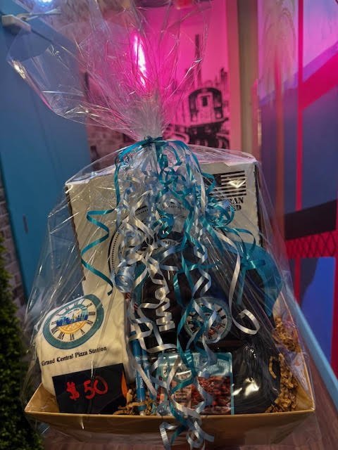 Supporting the Windermere Little League Community             ⚾️🍕