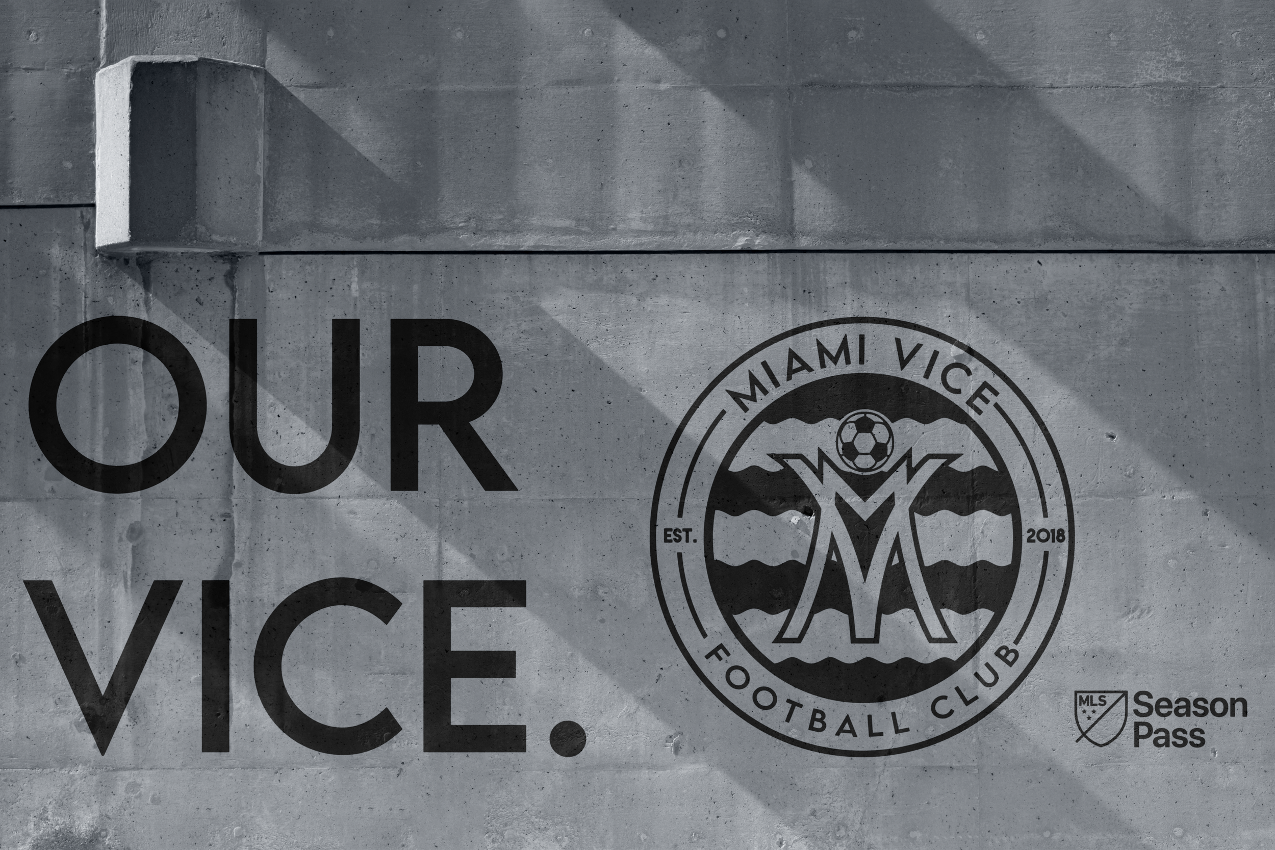 Free Concrete Wall Mockup.png