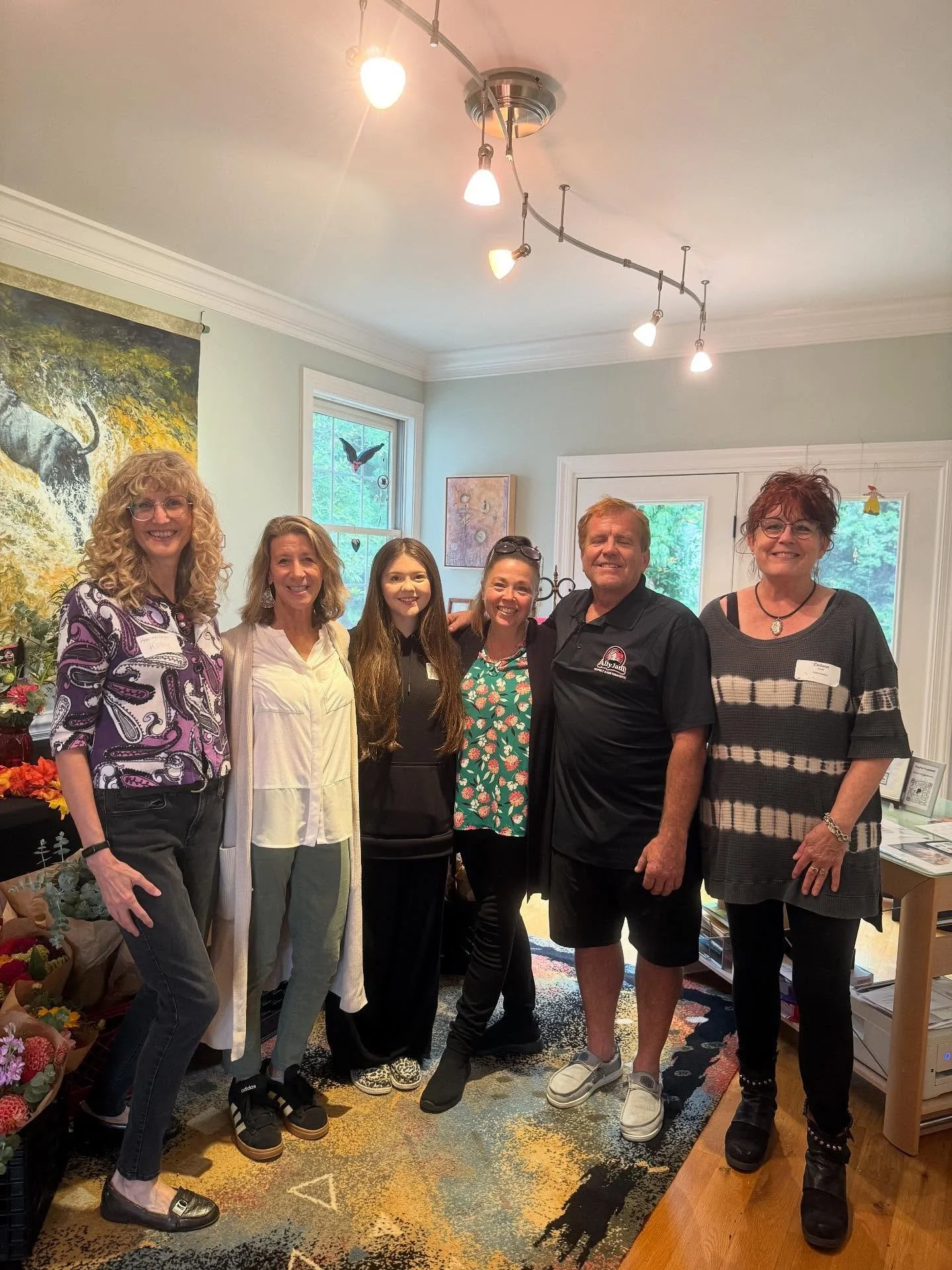 Join us! Studio 6 is All set for Day 2 of @artistsoflandenbergstudiotour. Yesterday was busy and much fun meeting and talking with so many visitors. We&rsquo;ve got original art-2D &amp; 3D, flowers, &amp; other unique &amp; beautiful gifts, &amp; sn