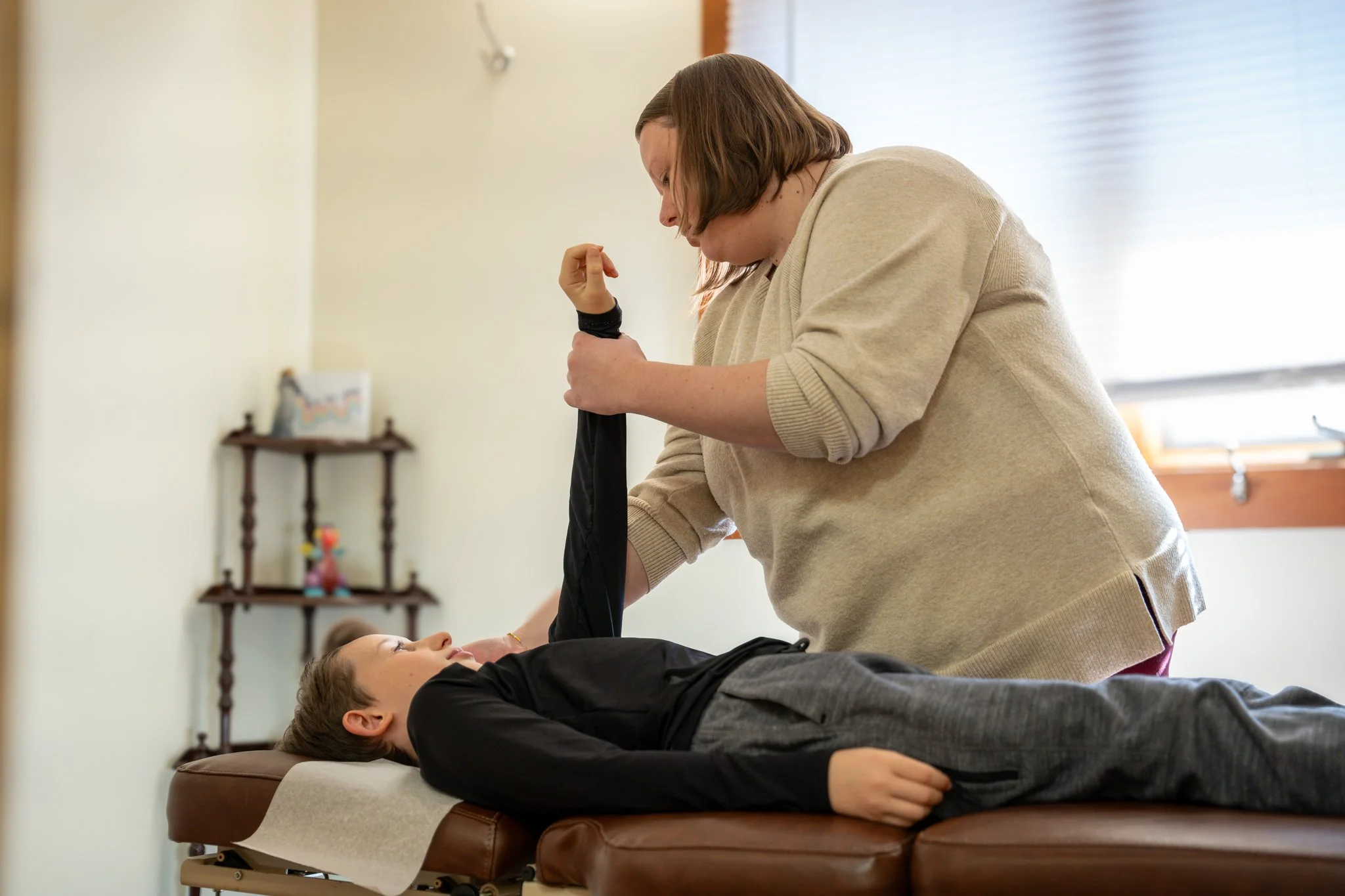 What Is Applied Kinesiology? A Holistic Chiropractic Approach to Nervous System Health